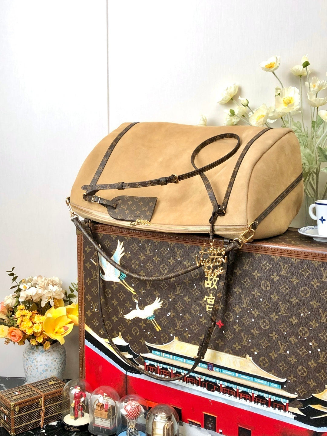 Louis Vuitton Express MM Bag in Calfskin Leather with Monogram Canvas Trim