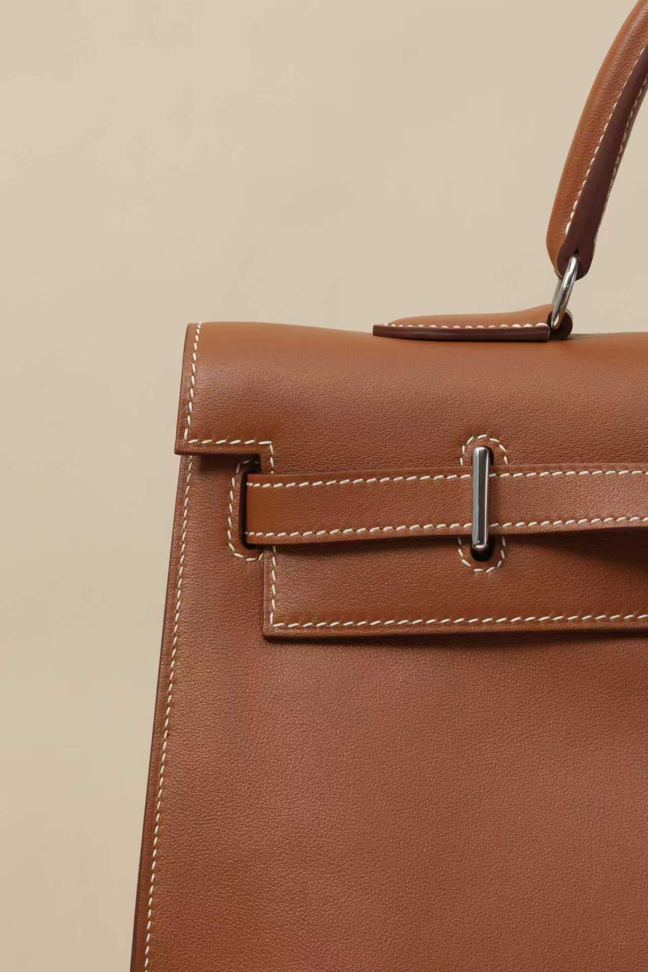 Hermès Kelly Flat Swift Leather Palladium Hardware