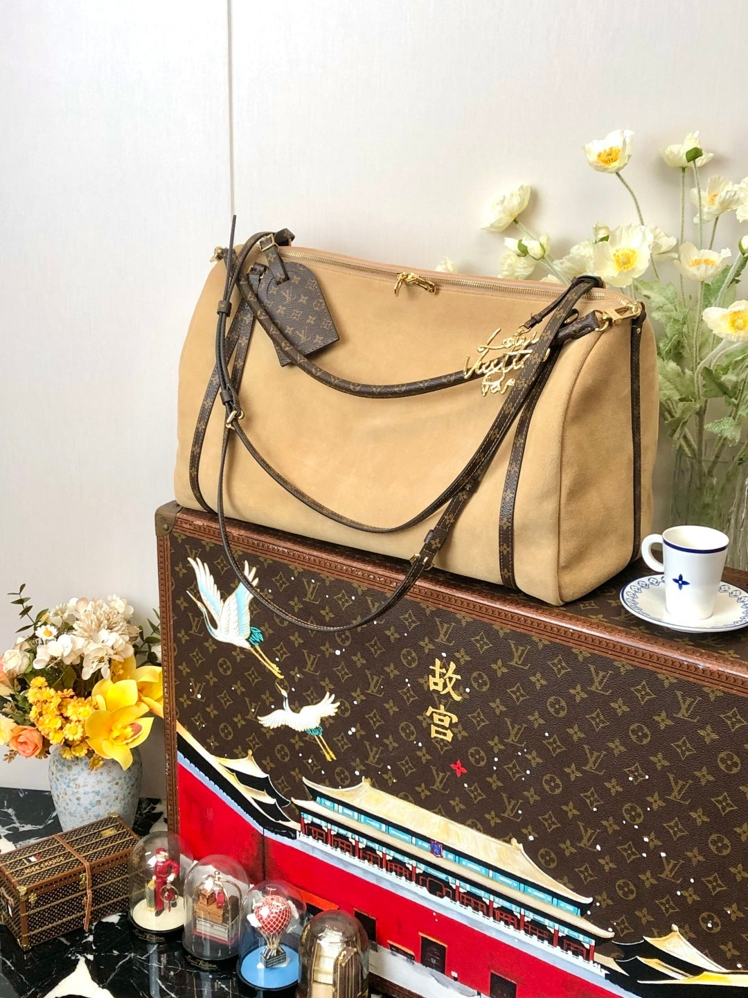 Louis Vuitton Express MM Bag in Calfskin Leather with Monogram Canvas Trim