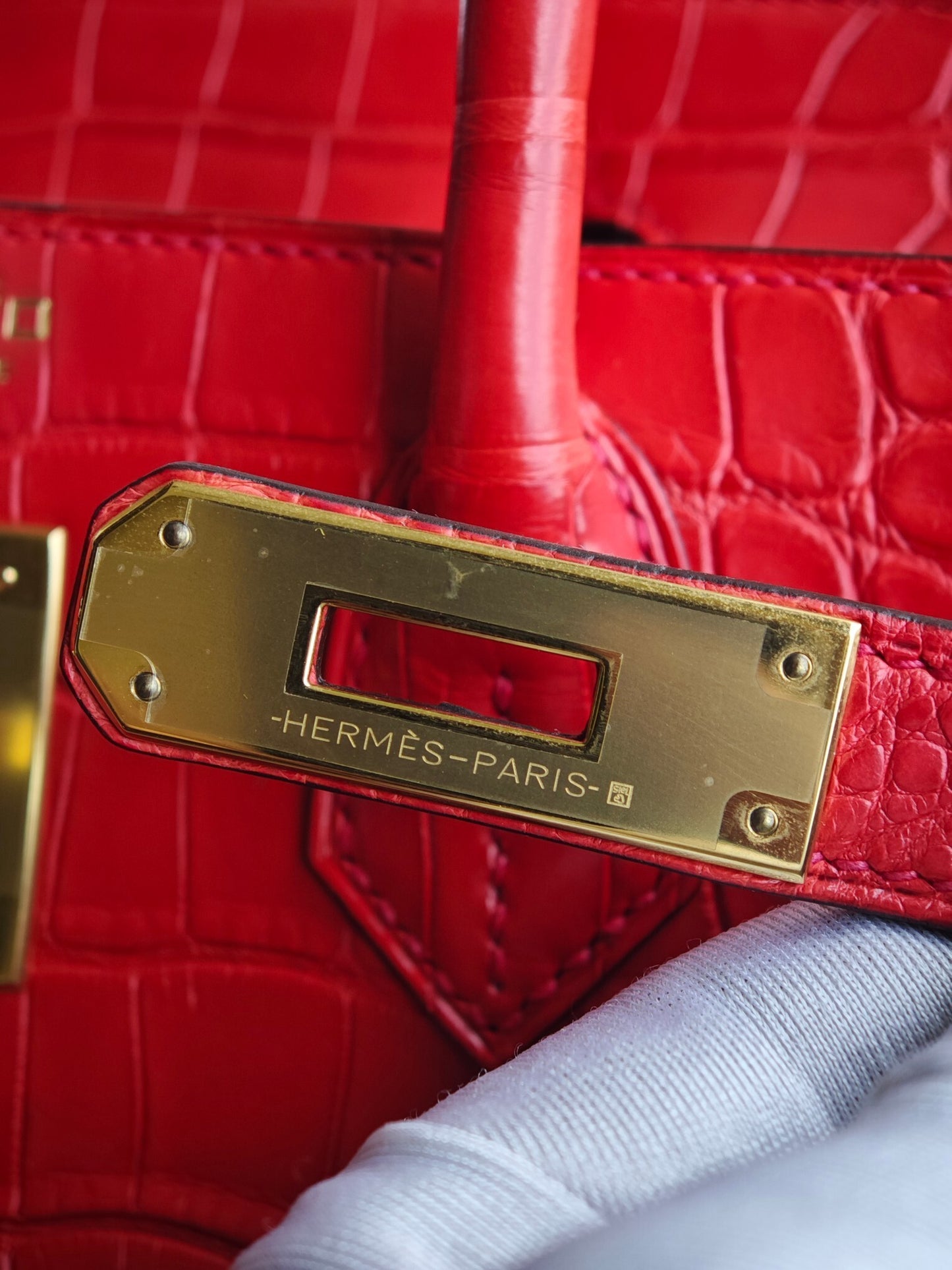 Hermès Birkin Red Crocodile Gold Hardware