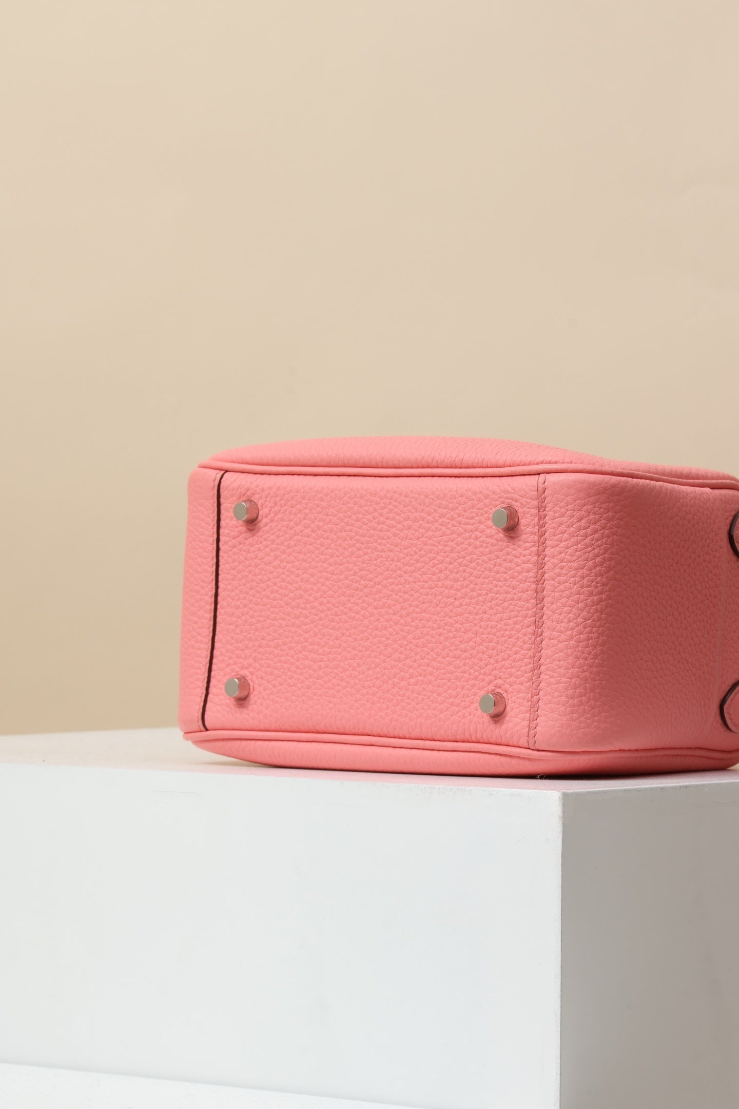 Hermès Lindy Bag – Elegant Luxury Designer Handbag