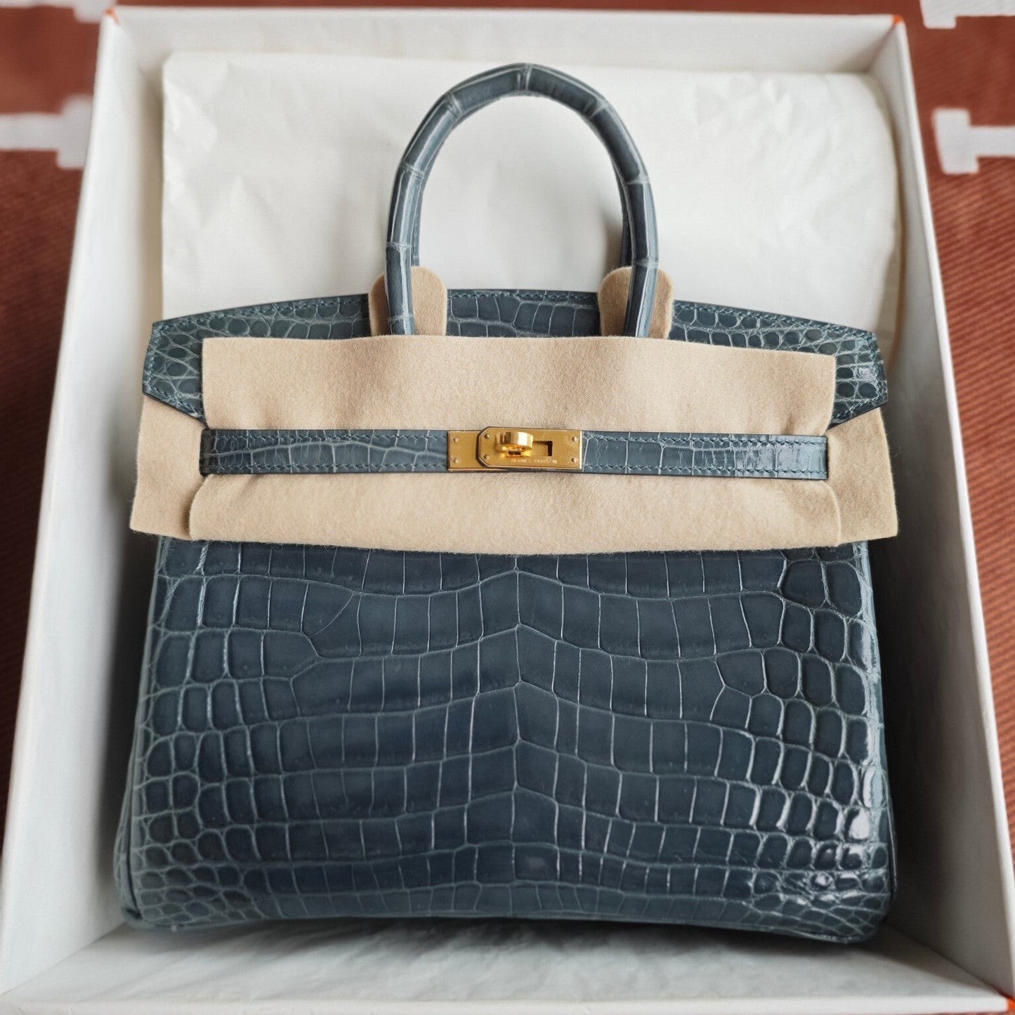 Hermès Birkin Dark Blue Crocodile Gold Hardware