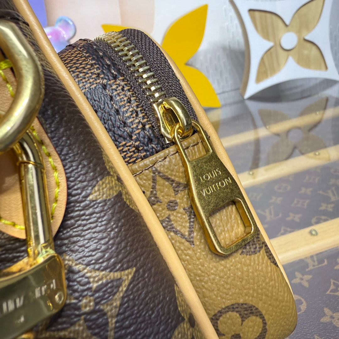 Louis Vuitton x NIGO Nil Messenger Bag in Giant Damier & Monogram Canvas