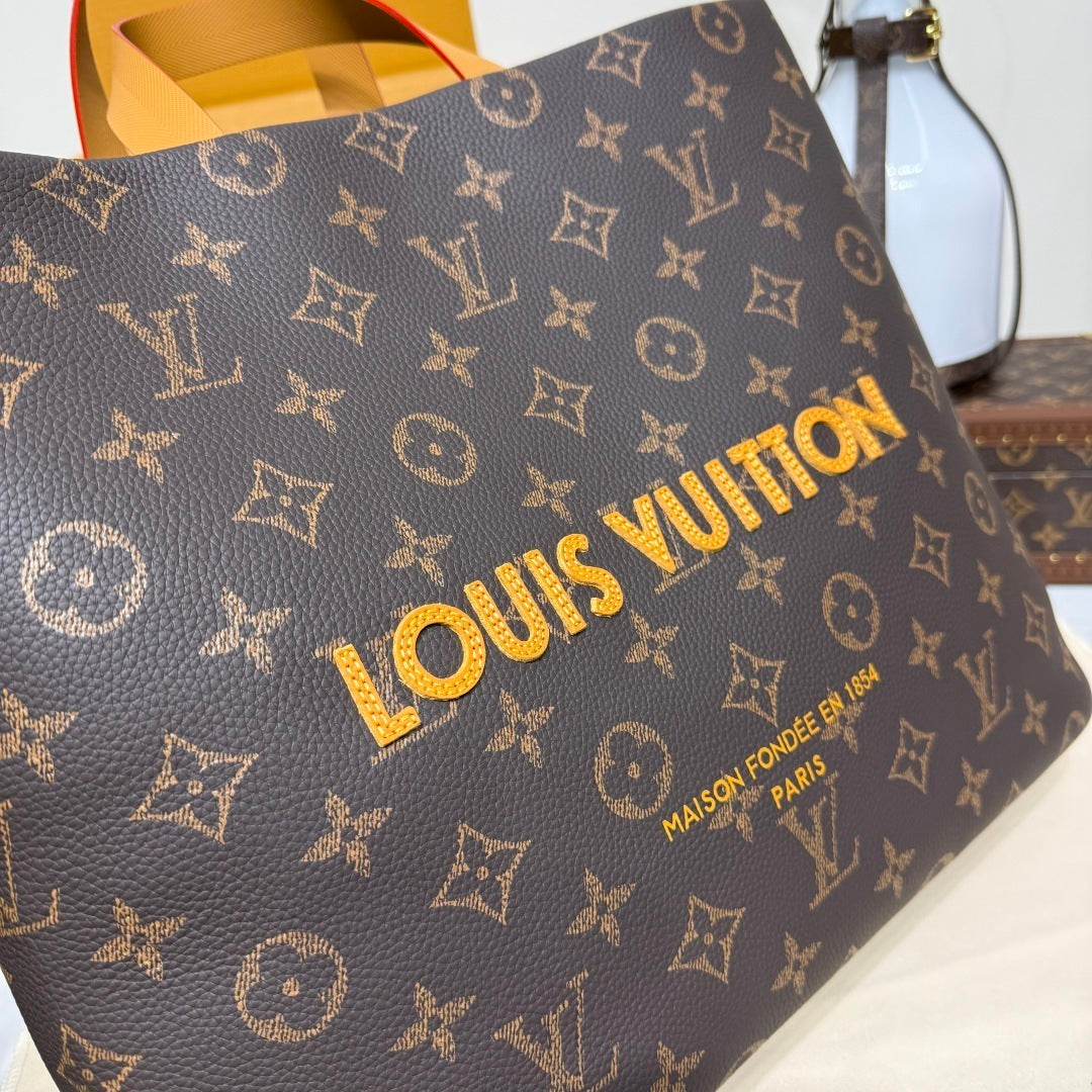 Louis Vuitton Shopper Tote MM Handbag Luxury Designer Tote