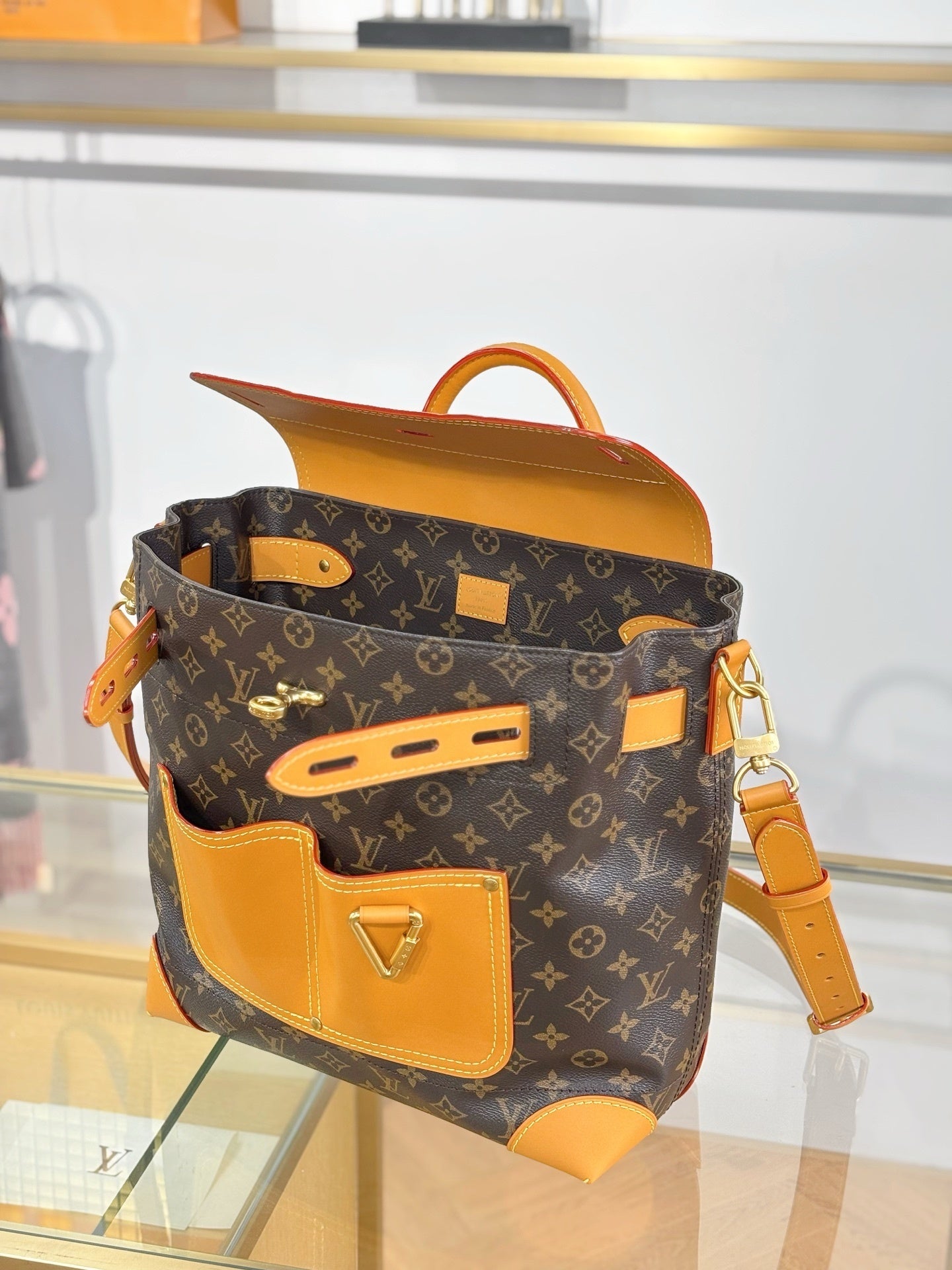 Louis Vuitton Steamer 30 Bag – Monogram Canvas with Cowhide Leather Trim