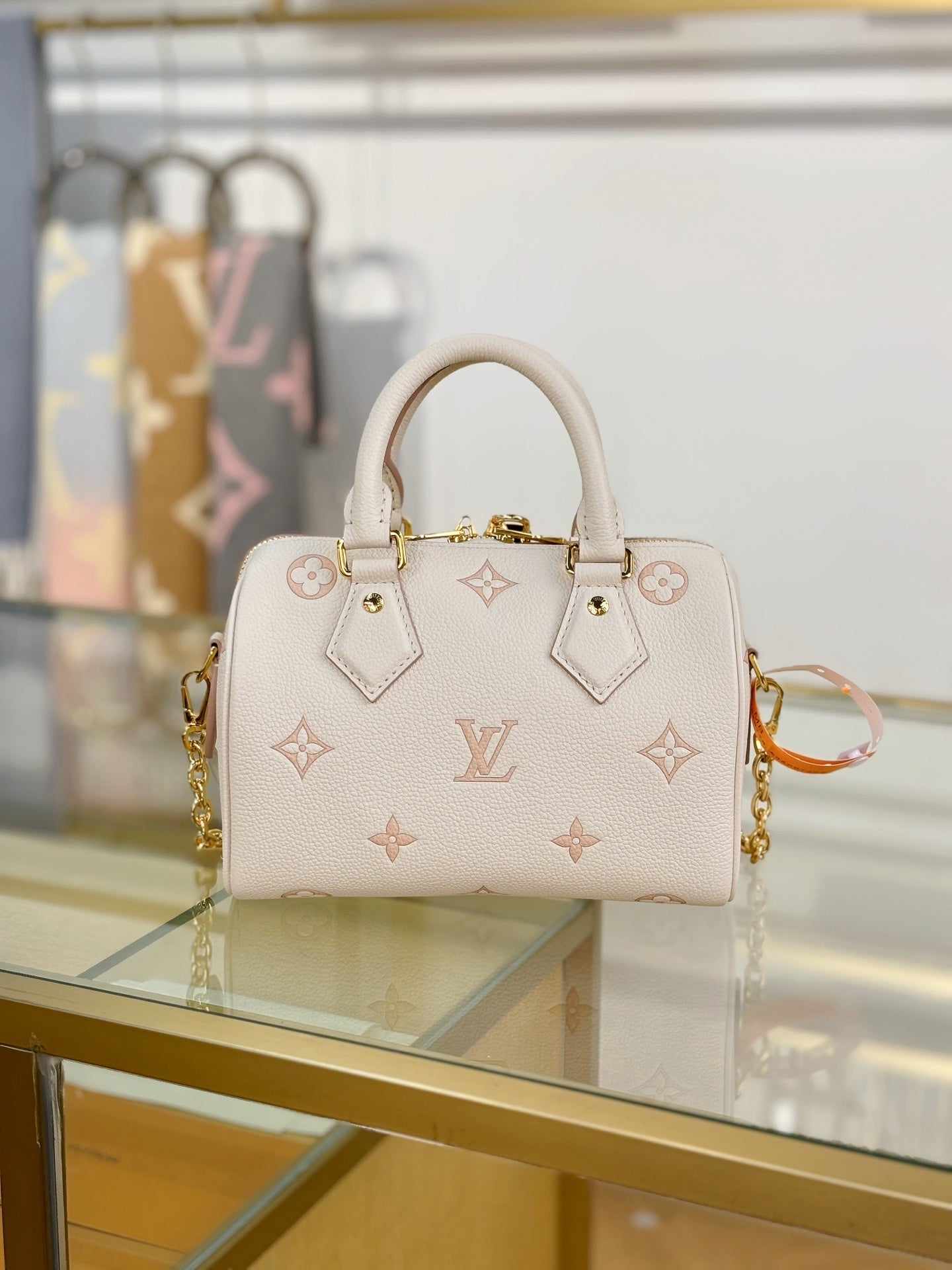 Louis Vuitton Speedy Bandoulière 20 Handbag