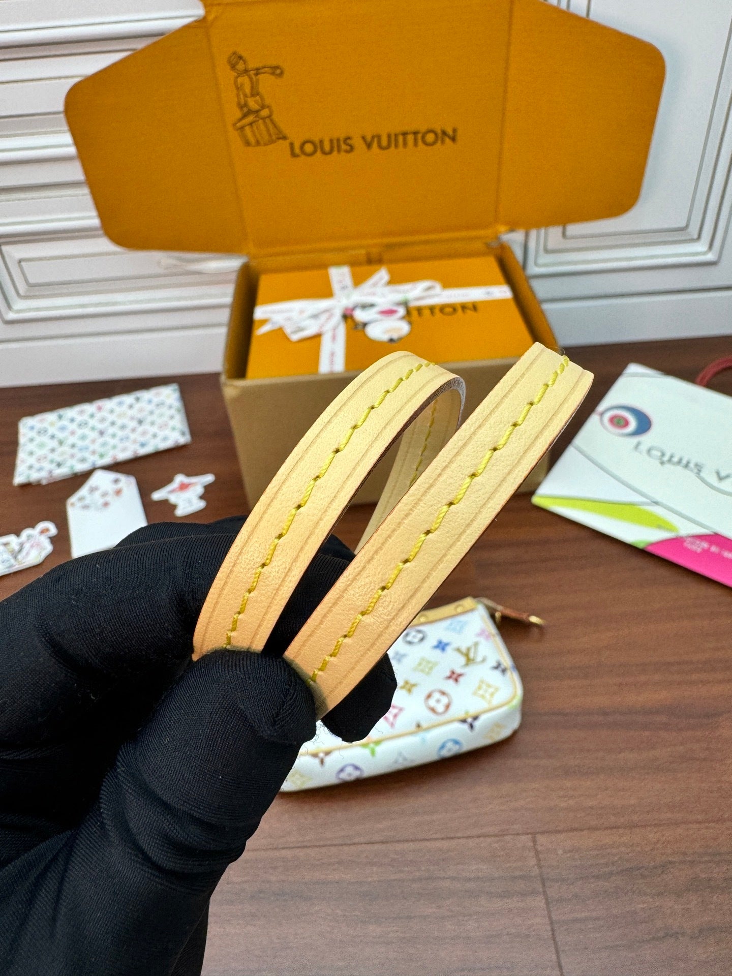 Louis Vuitton x Takashi Murakami Pochette Accessoires – White Multicolore Canvas
