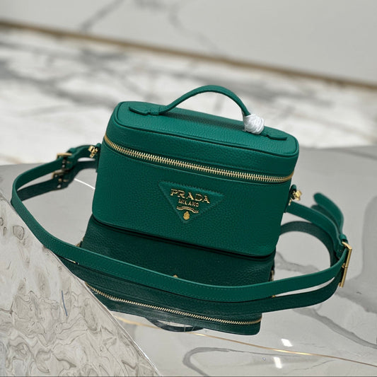 Prada Convertible Top Handle Vanity Shoulder Bag in Green Leather – Elegant Designer Bag