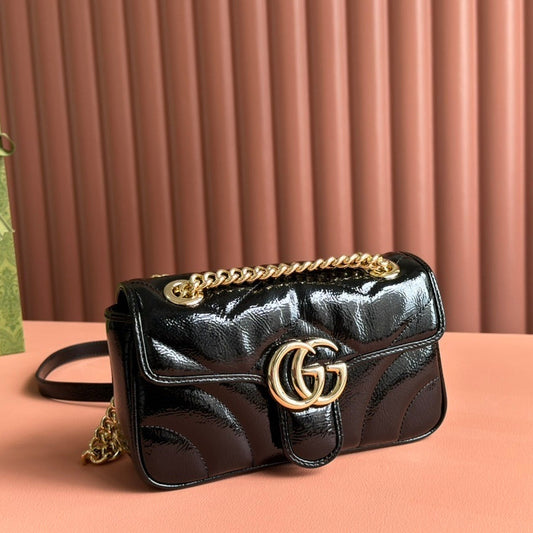 Gucci GG Marmont Small Shoulder Bag in Black Patent Leather