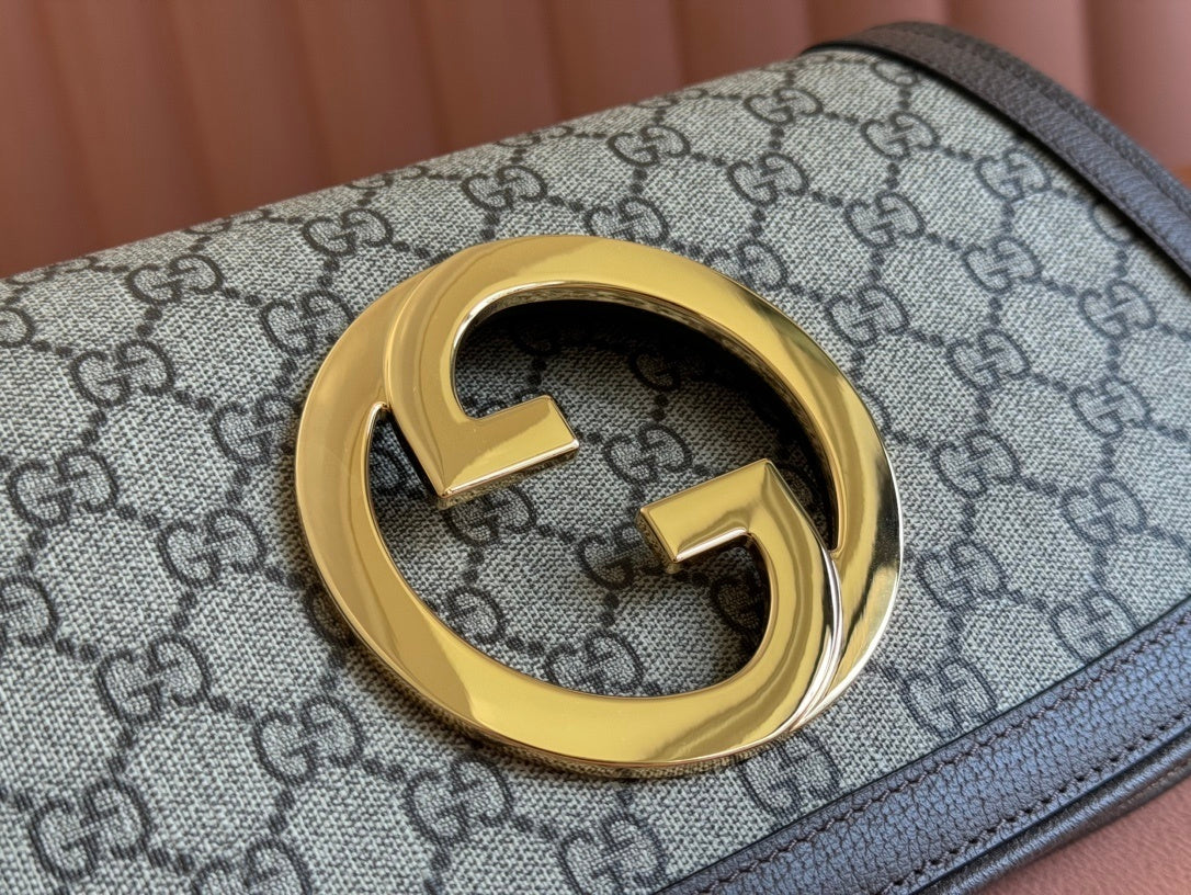 Gucci Blondie Shoulder Bag in GG Supreme Canvas