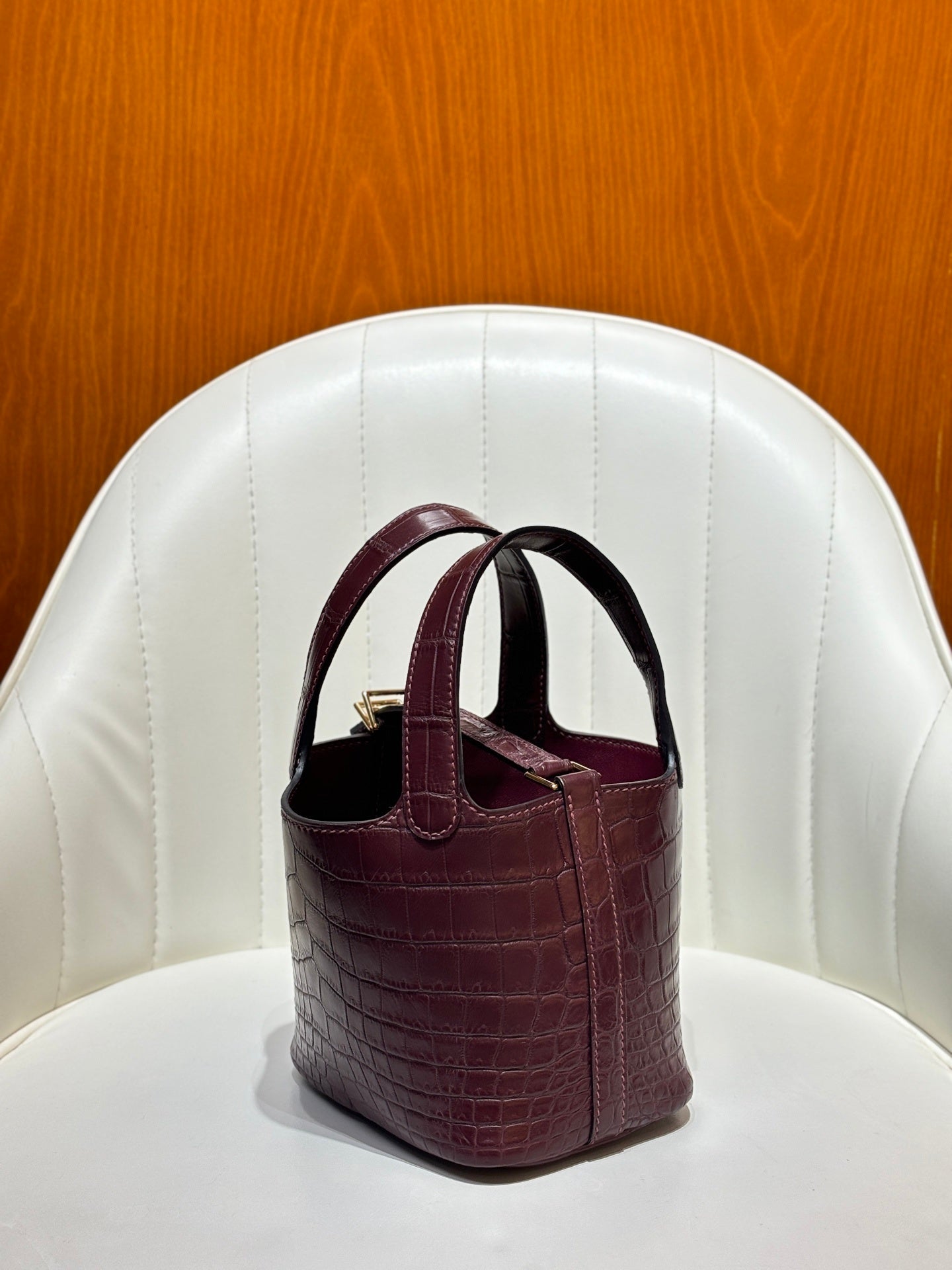 Hermès Picotin Lock Bag Micro/18 Deep Purple Alligator