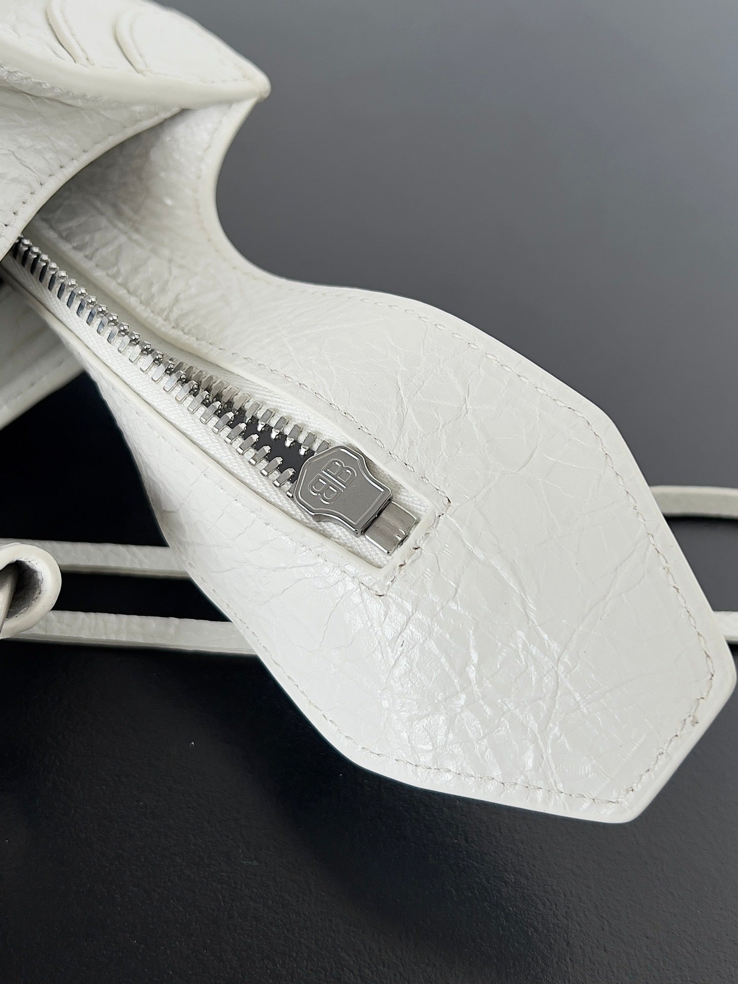 Balenciaga Neo Cagole City Crinkled Lambskin Leather Bag