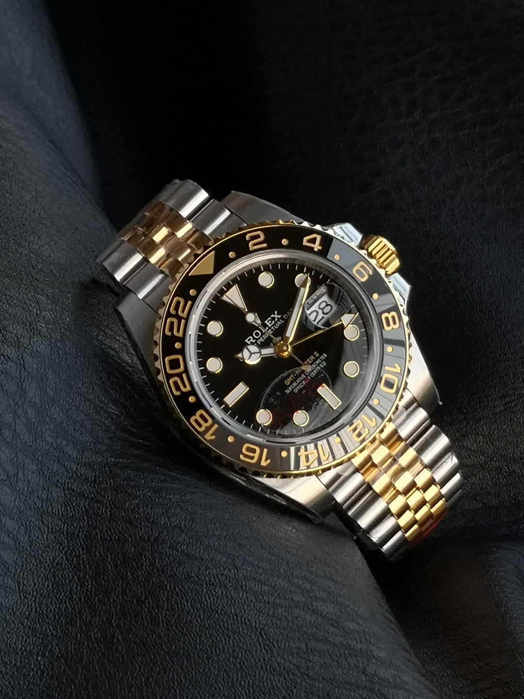 Rolex GMT-Master II 126713GRNR – Yellow Rolesor with Black Dial & Grey-Black Cerachrom Bezel on Jubilee Bracelet