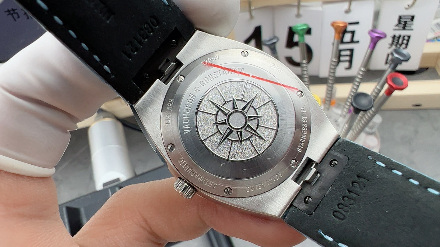 Vacheron Constantin Overseas Quartz 33mm – Stainless Steel, Blue Dial, Diamond-Set Bezel