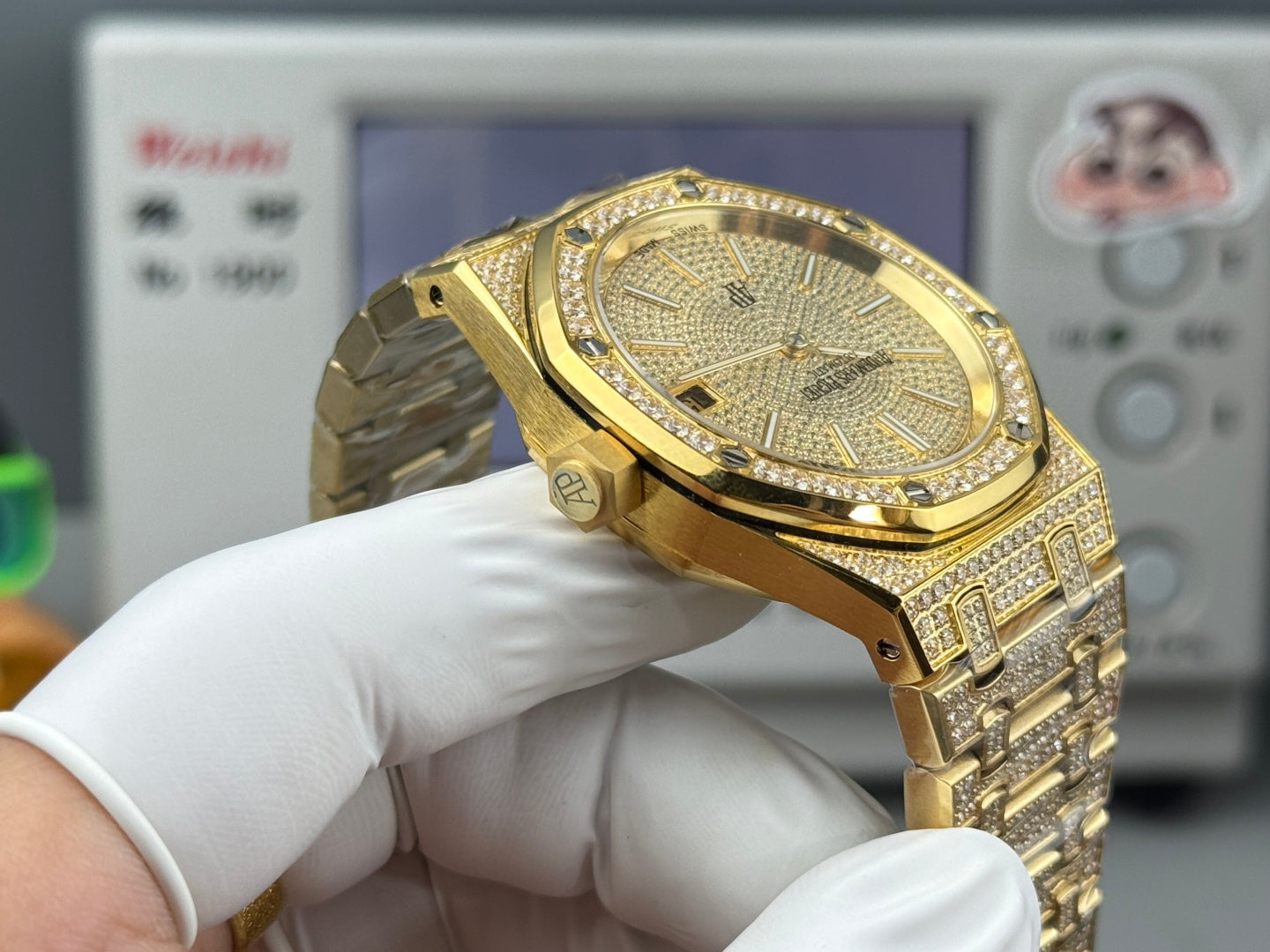 Audemars Piguet Royal Oak “Jumbo” Extra-Thin 18K Yellow Gold – Iced Out Diamond & Yellow Sapphire Watch