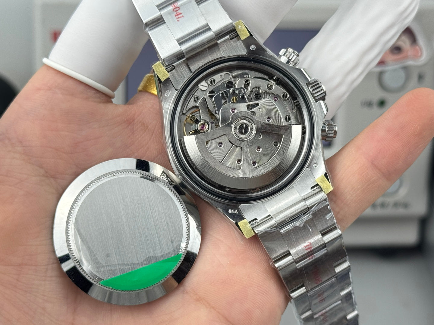 Rolex Cosmograph Daytona 18k White Gold Diamond Bezel