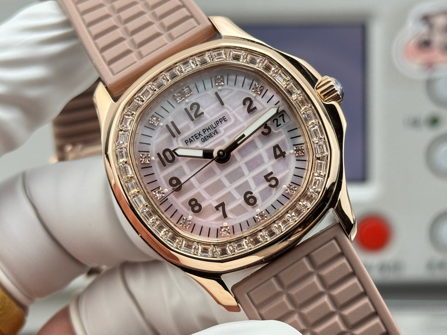 Patek Philippe Aquanaut Luce Haute Joaillerie 5072R-001 – Baguette Diamonds & Beige Rubber Strap