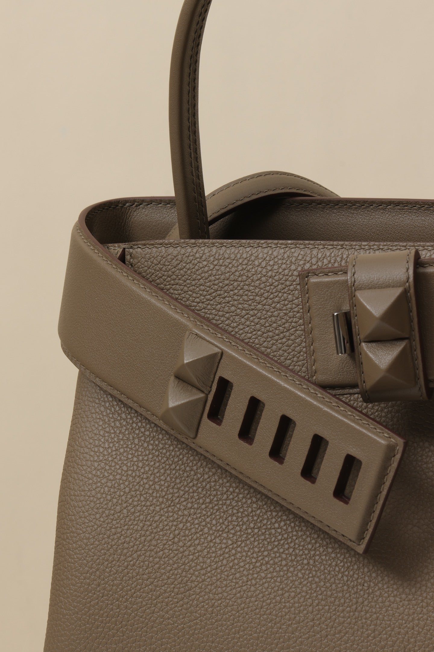 Hermès Medor Bag Taupe Collier de Chien
