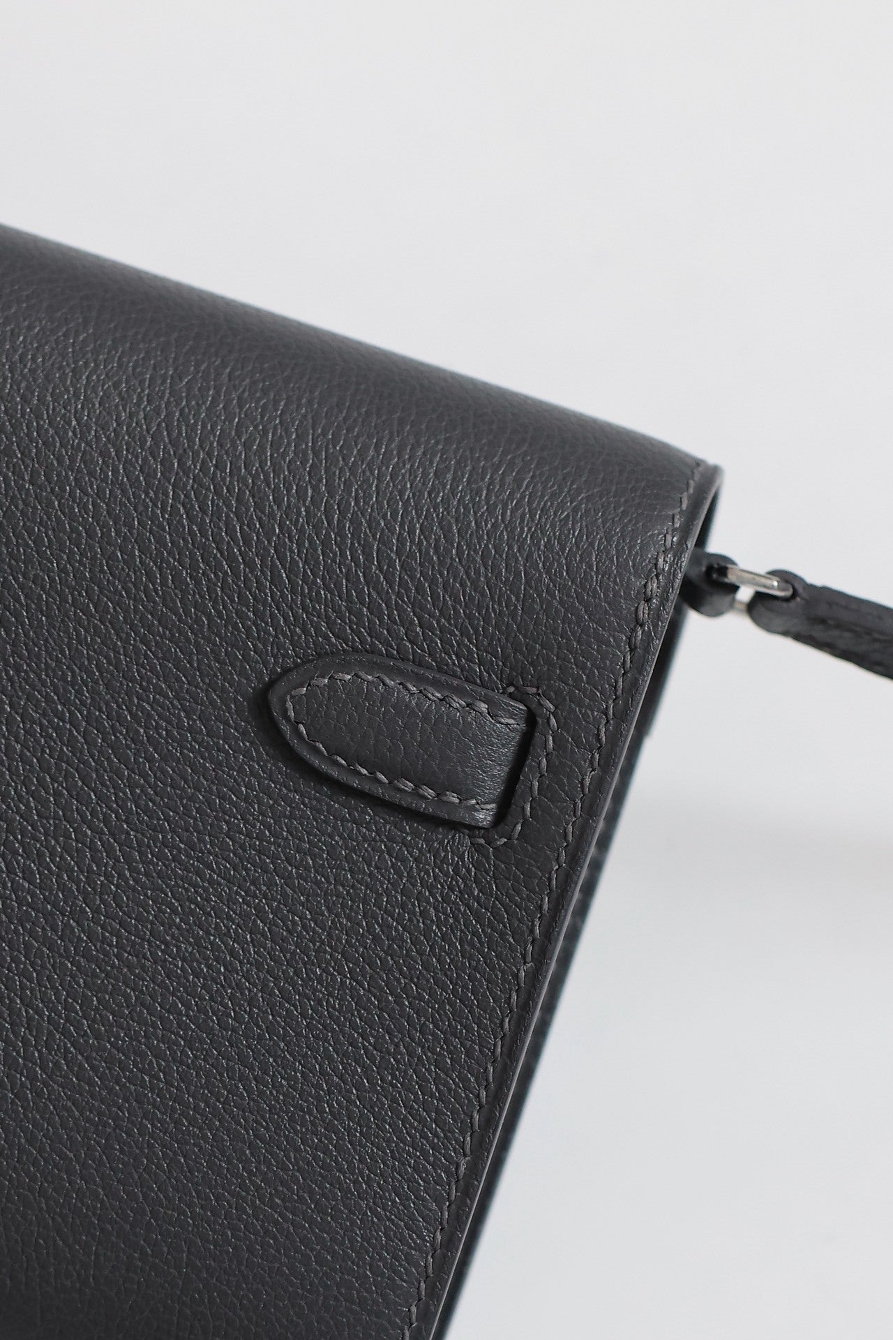 Hermès Kelly Classique To Go Black Leather Wallet