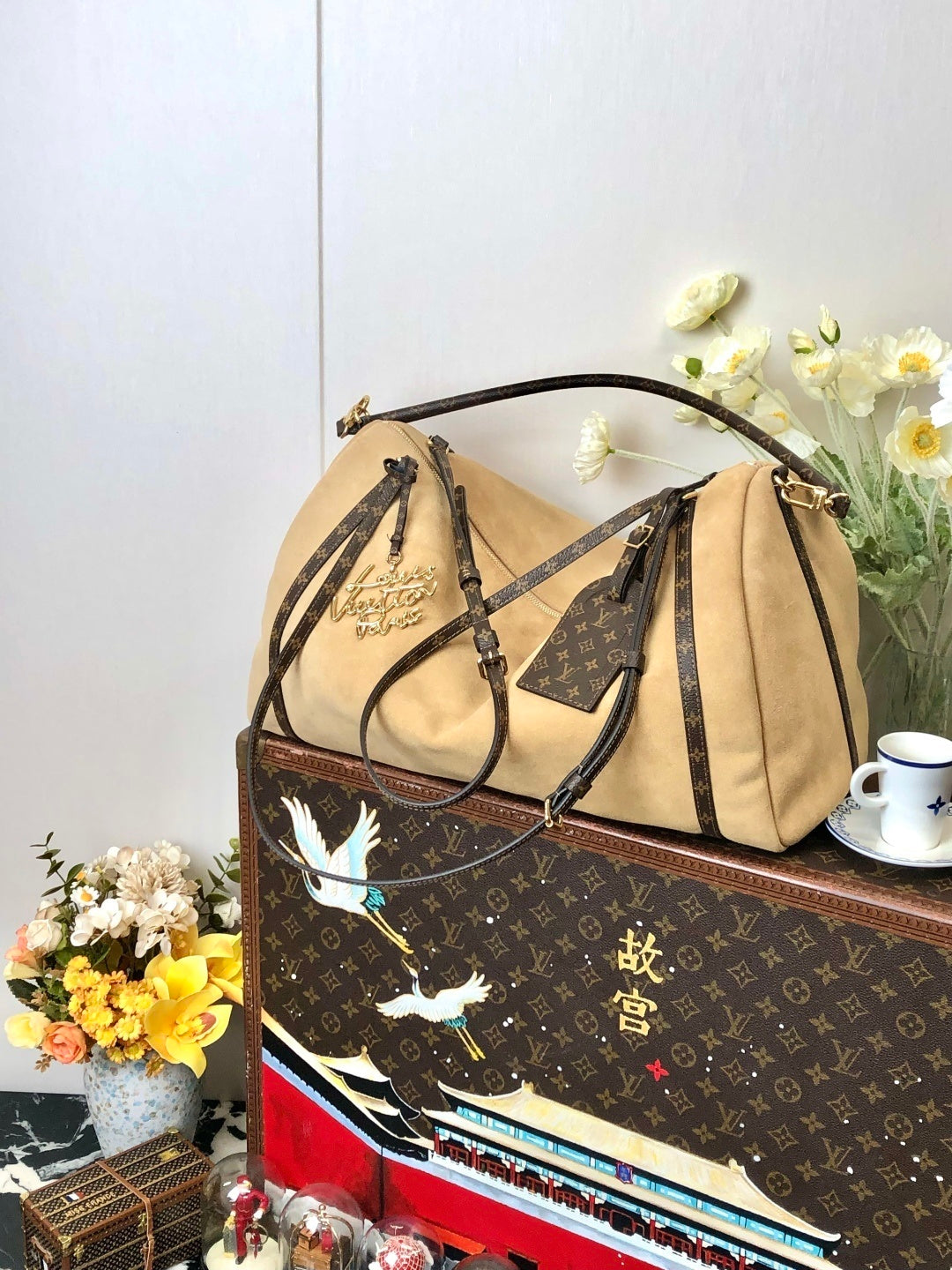 Louis Vuitton Express MM Bag in Calfskin Leather with Monogram Canvas Trim