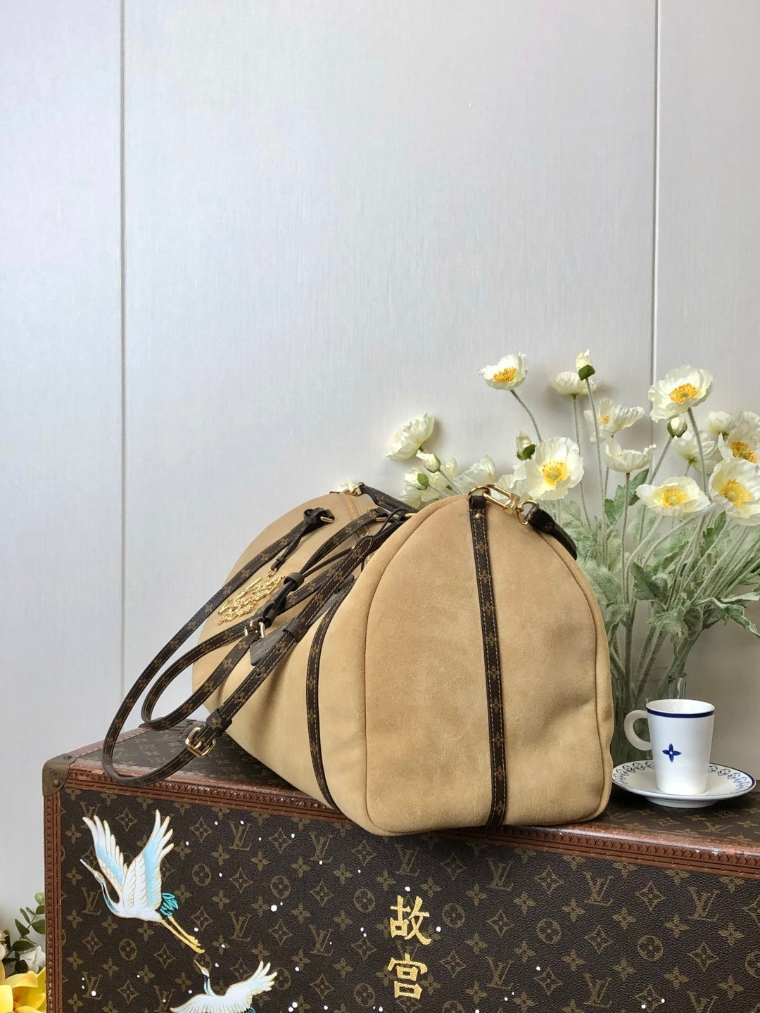 Louis Vuitton Express MM Bag in Calfskin Leather with Monogram Canvas Trim