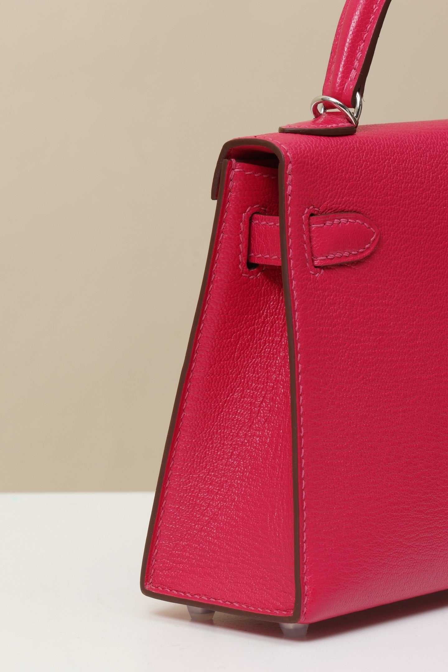 Hermès Kelly 25 Pink Togo Leather Bag