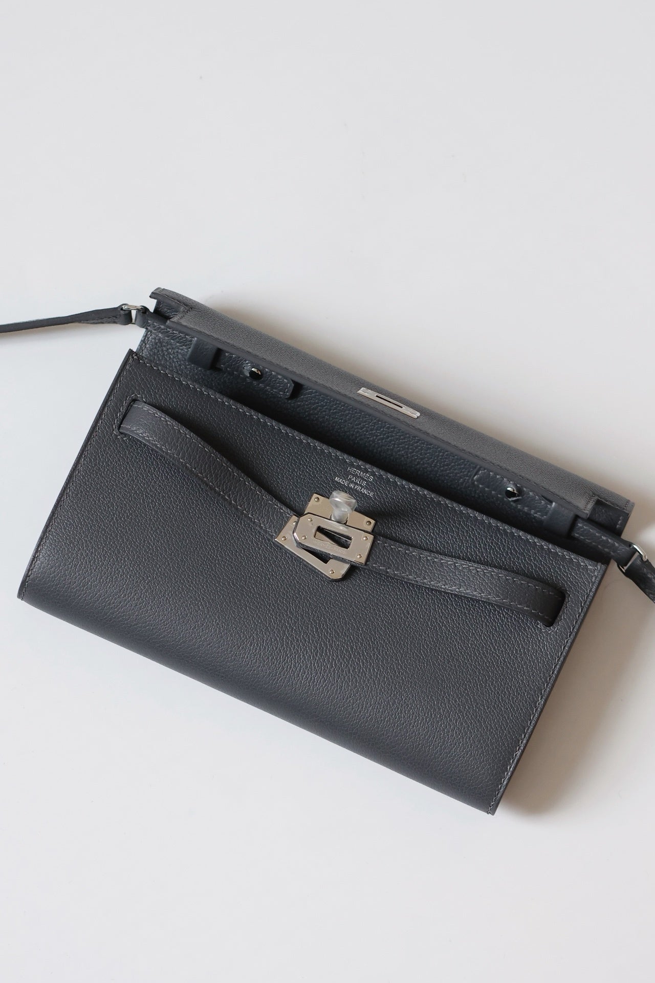 Hermès Kelly Classique To Go Black Leather Wallet