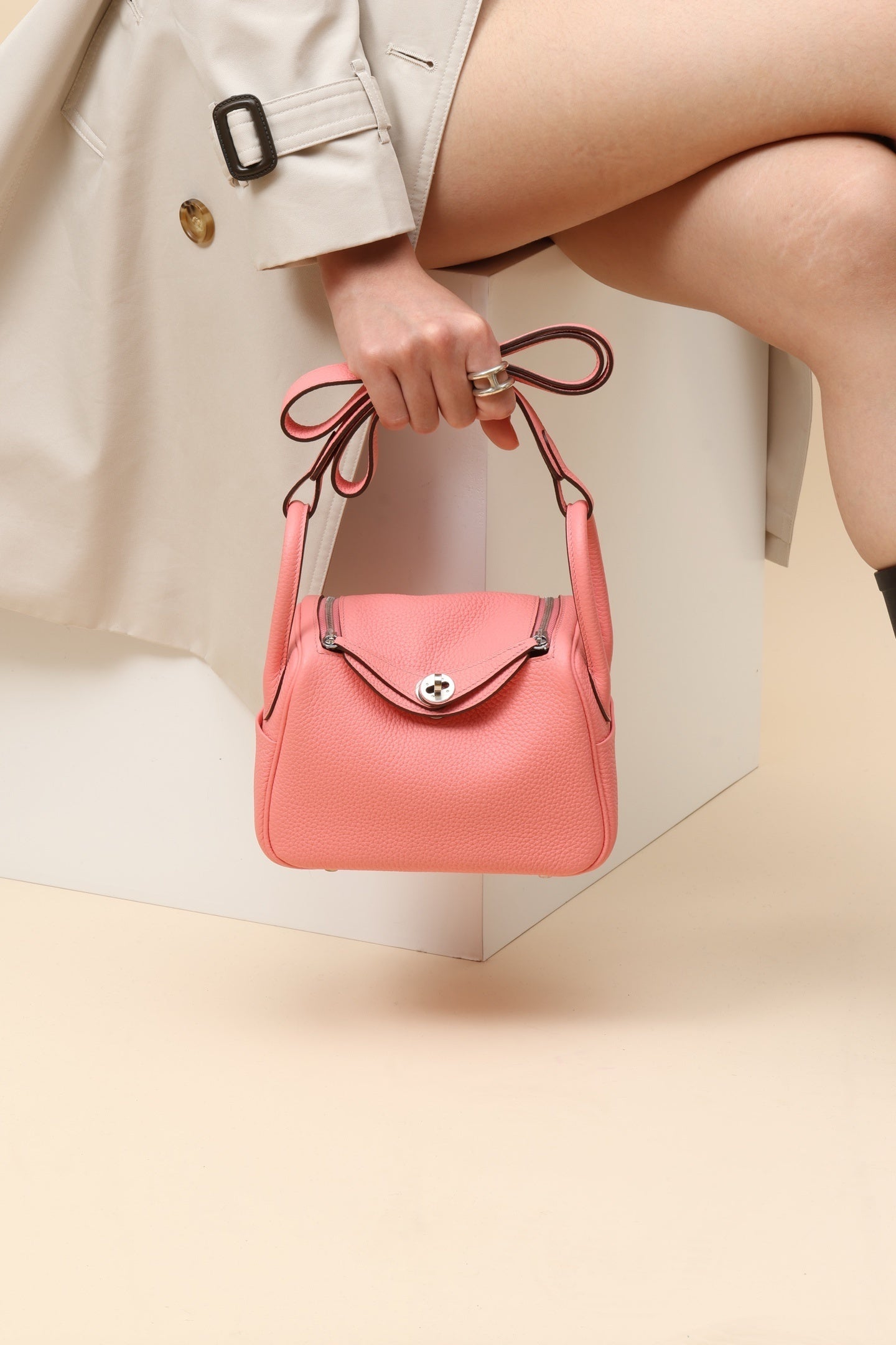 Hermès Lindy Bag – Elegant Luxury Designer Handbag