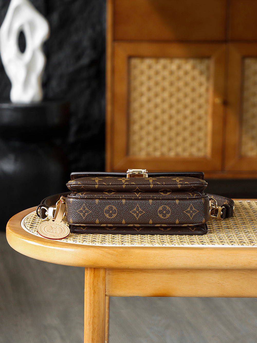 Louis Vuitton Pochette Métis East West Bag Monogram Canvas with Cowhide Leather & Gold Hardware