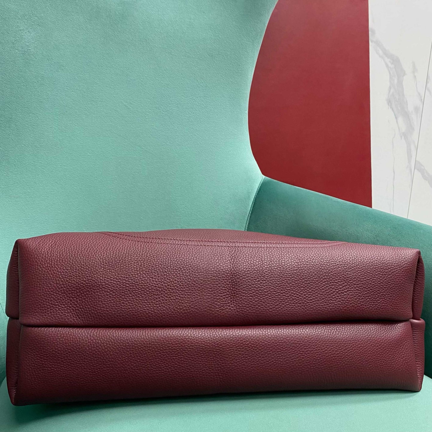 Gucci Softbit Maxi Shoulder Bag in Burgundy Grained Leather with Gold Hardware