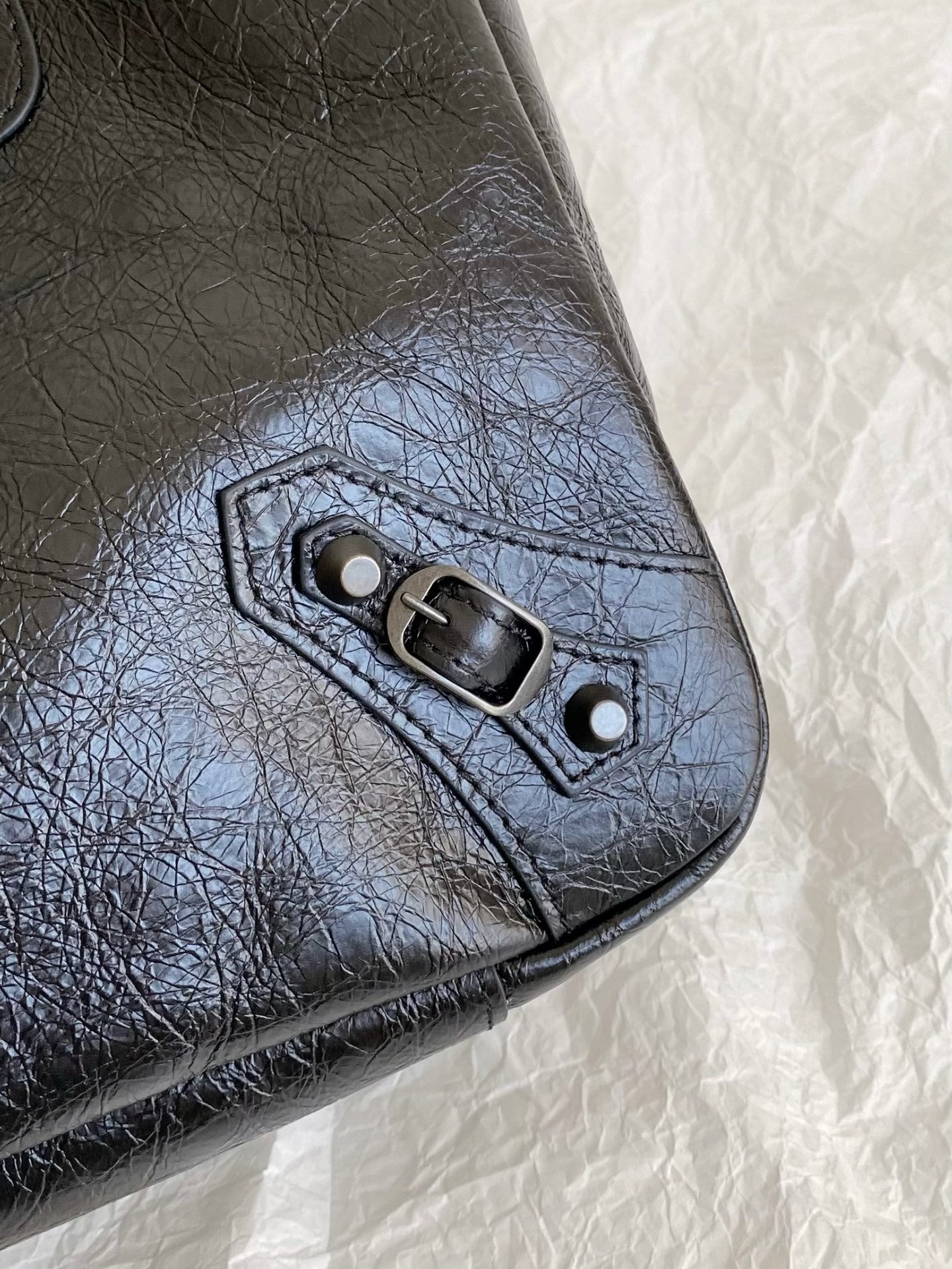 Balenciaga Le City Medium Black Arena Lambskin