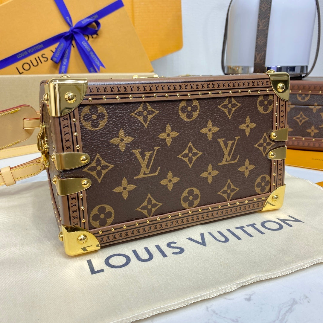 Louis Vuitton Speedy Trunk 20 Bag Monogram Canvas with Cowhide Trim & Gold Hardware
