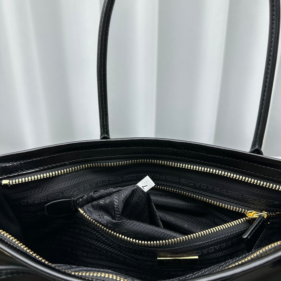 Prada Bonnie Large Leather Shoulder Handbag – Black