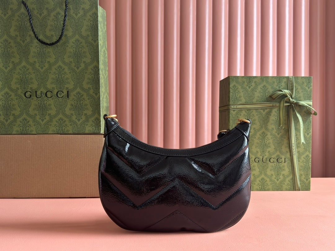 Gucci GG Marmont Small Shoulder Bag in Black Patent Chevron Leather