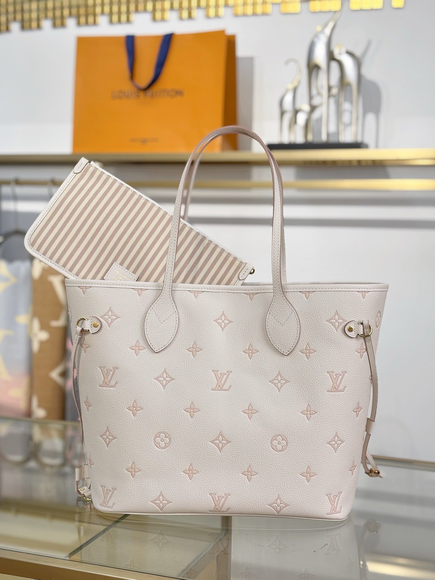 Louis Vuitton Neverfull MM Tote in Monogram Empreinte Leather
