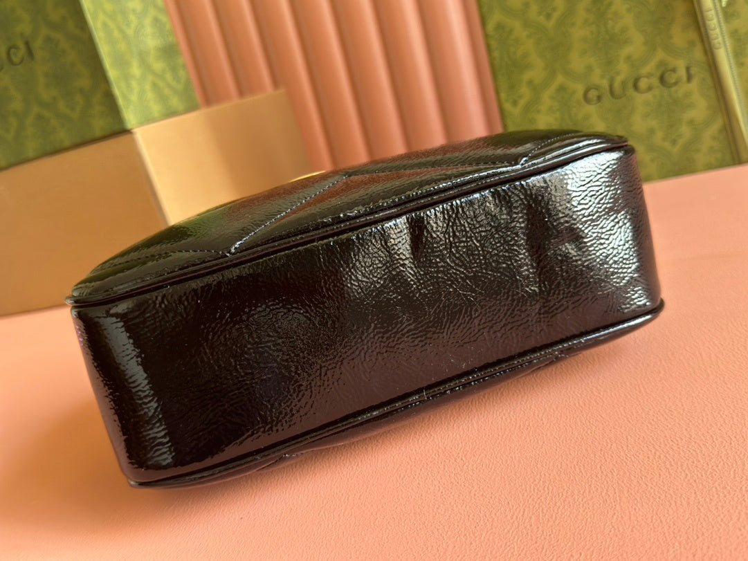 Gucci GG Marmont Small Shoulder Bag in Black Patent Leather
