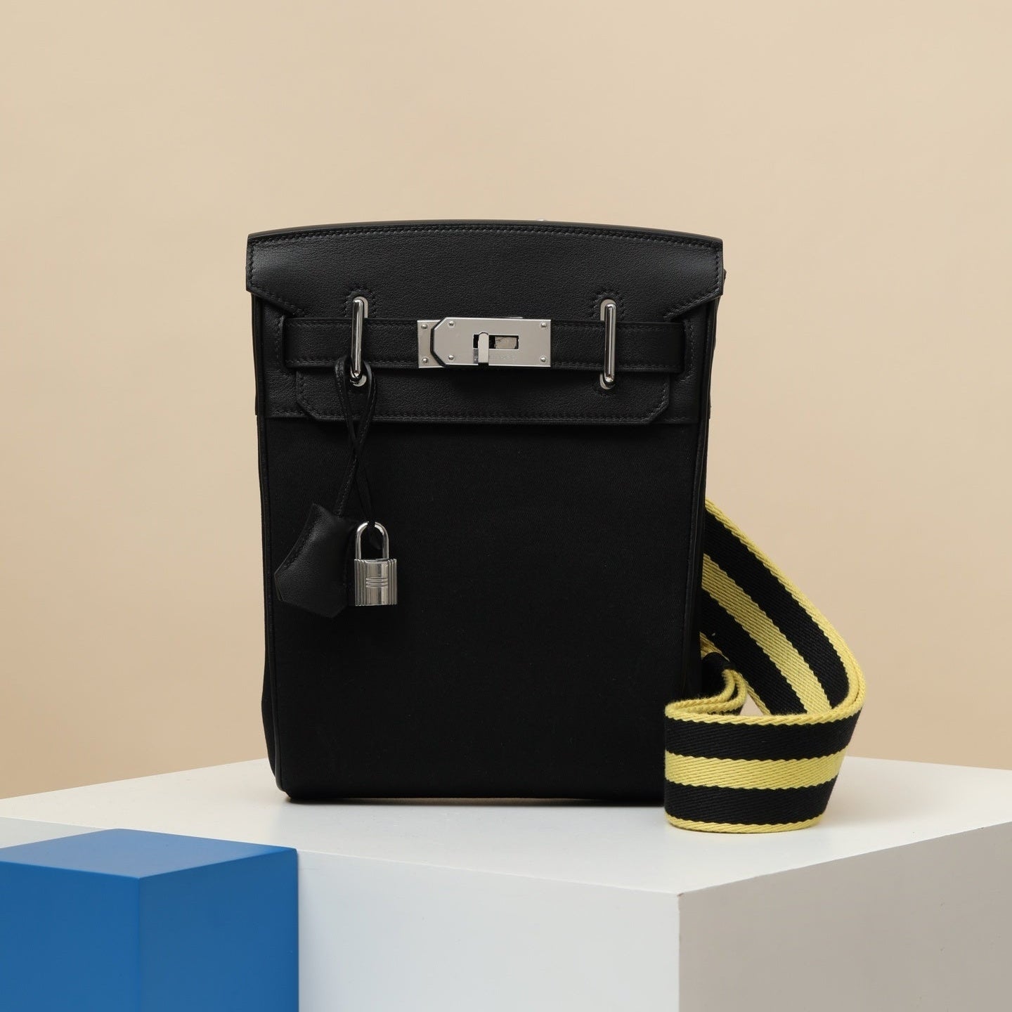 Hermès HAC à Dos PM Backpack – Elegant Leather Designer Backpack