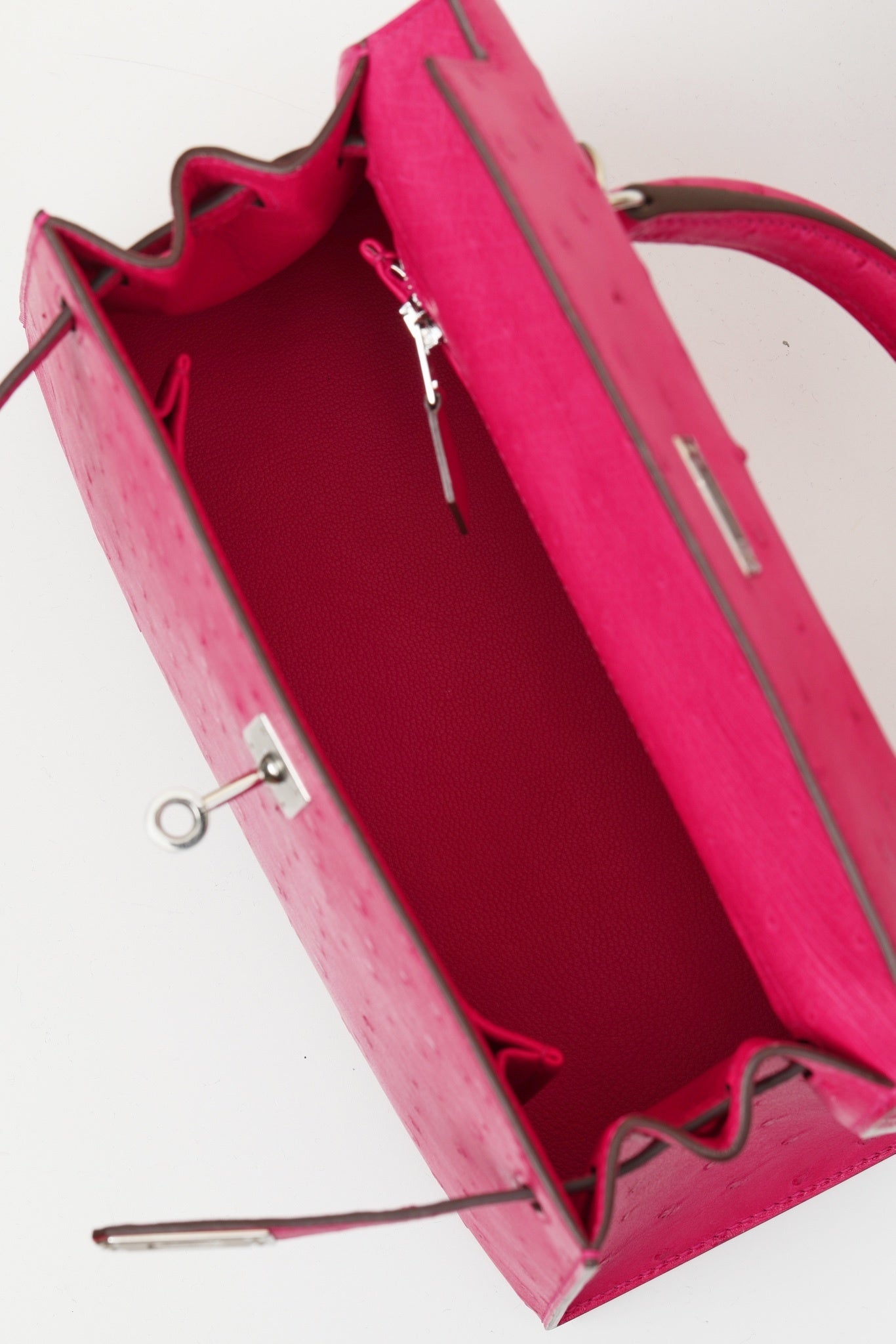 Hermès Kelly 25 Sellier Rose Tyrien Ostrich