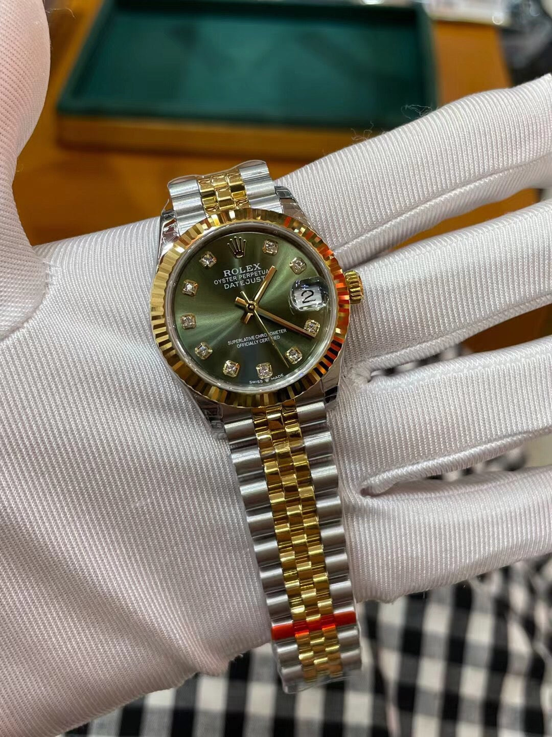Rolex Datejust 31 – Oystersteel & Yellow Gold with Olive Green Diamond Dial on Jubilee Bracelet