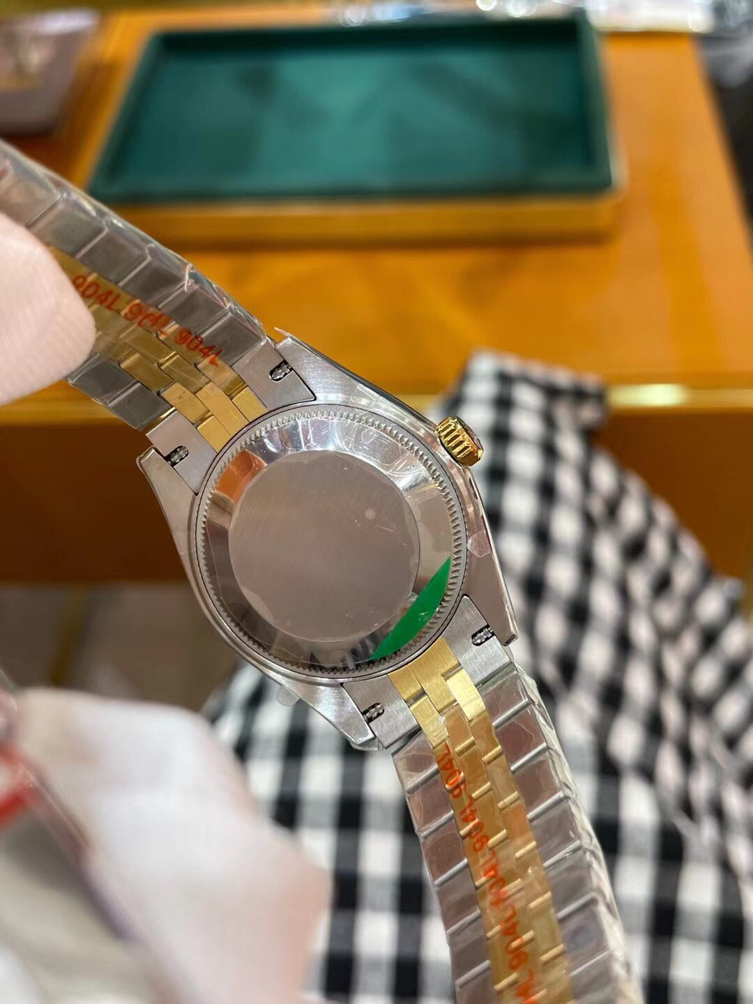 Rolex Datejust 31 – Oystersteel & Yellow Gold with Olive Green Diamond Dial on Jubilee Bracelet