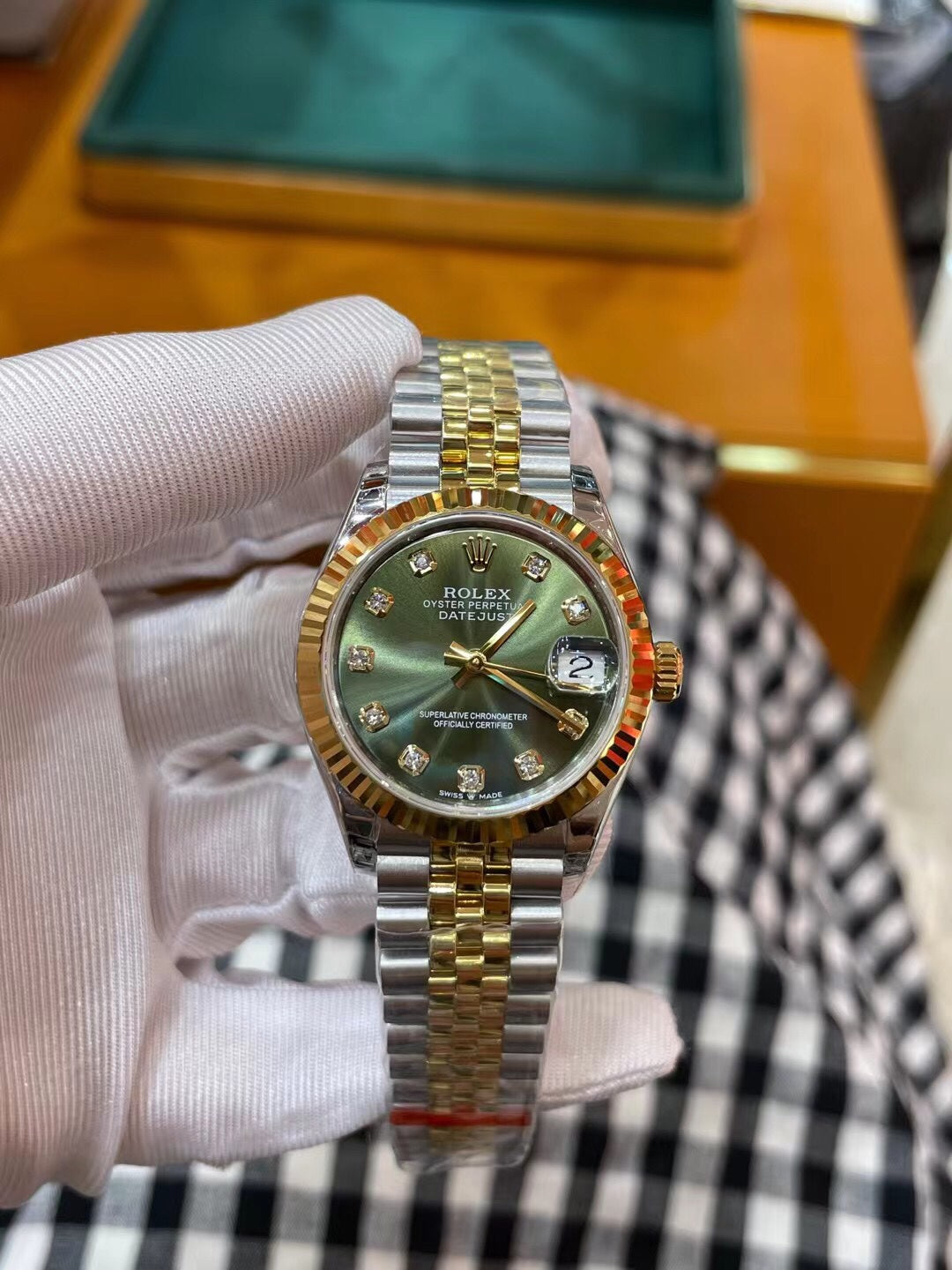 Rolex Datejust 31 – Oystersteel & Yellow Gold with Olive Green Diamond Dial on Jubilee Bracelet
