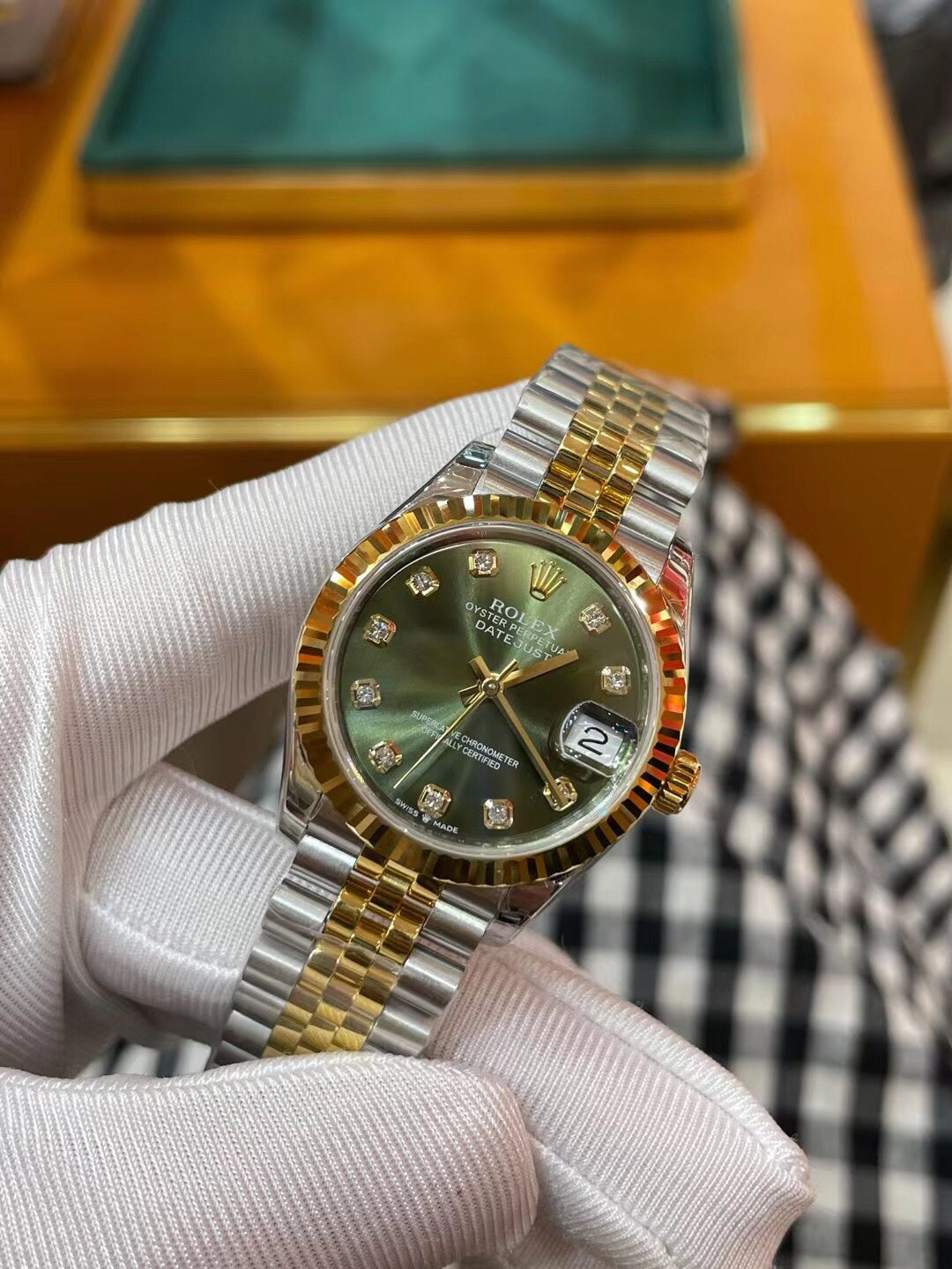 Rolex Datejust 31 – Oystersteel & Yellow Gold with Olive Green Diamond Dial on Jubilee Bracelet