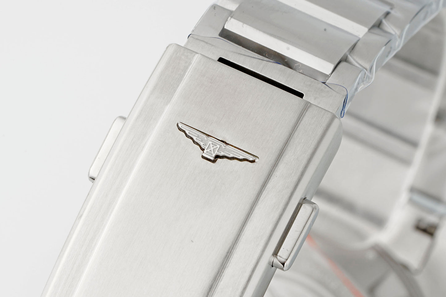 Longines HydroConquest GMT L3.790.4.96.6 – Stainless Steel Sports Watch