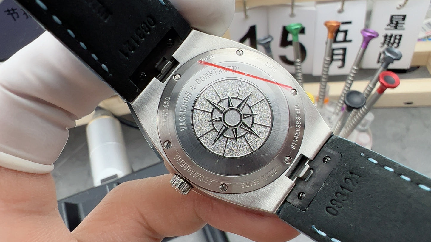 Vacheron Constantin Overseas Quartz 33mm – Stainless Steel, Blue Dial, Diamond-Set Bezel