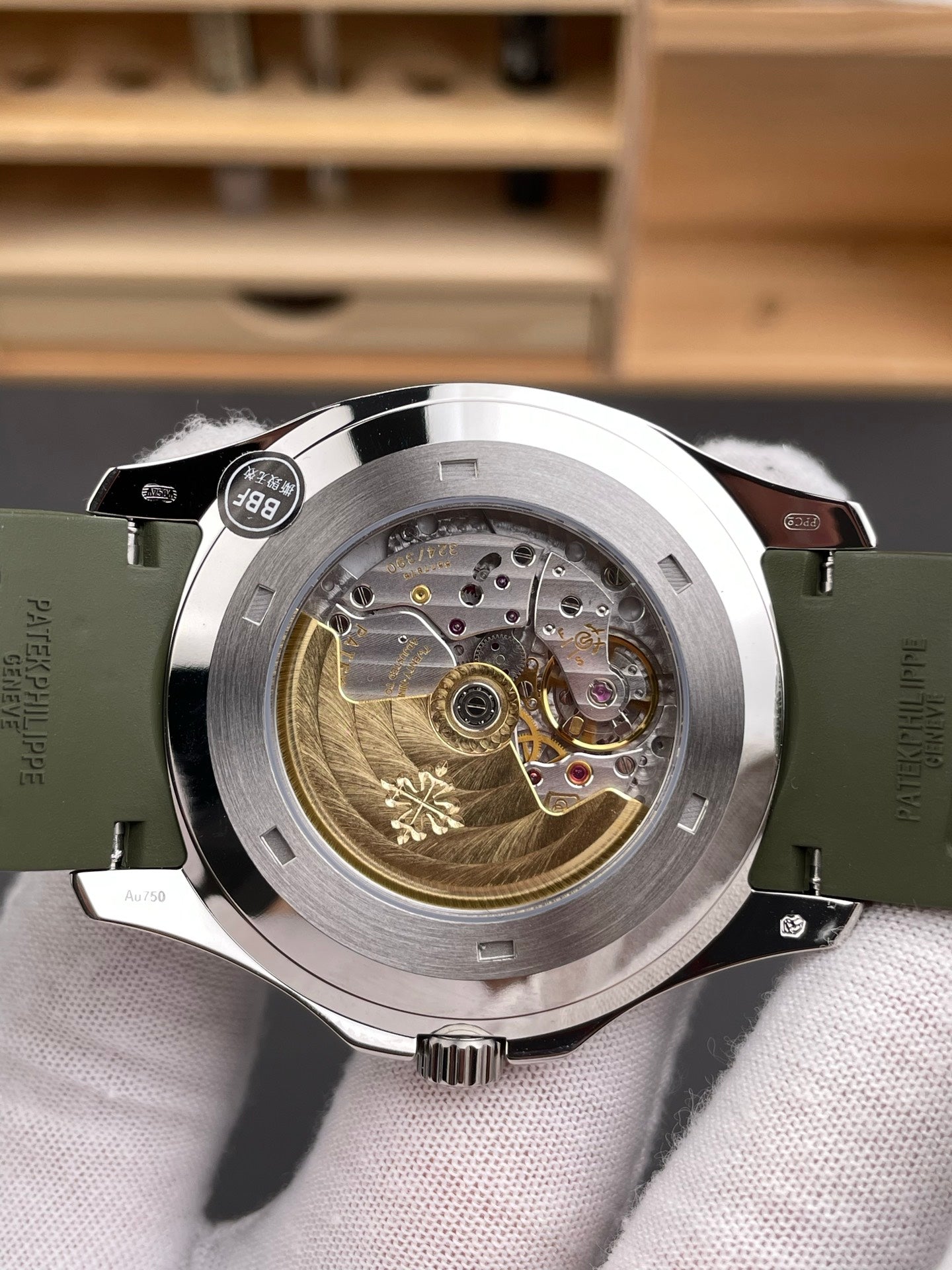 Patek Philippe Aquanaut Jumbo 5168G Khaki Green