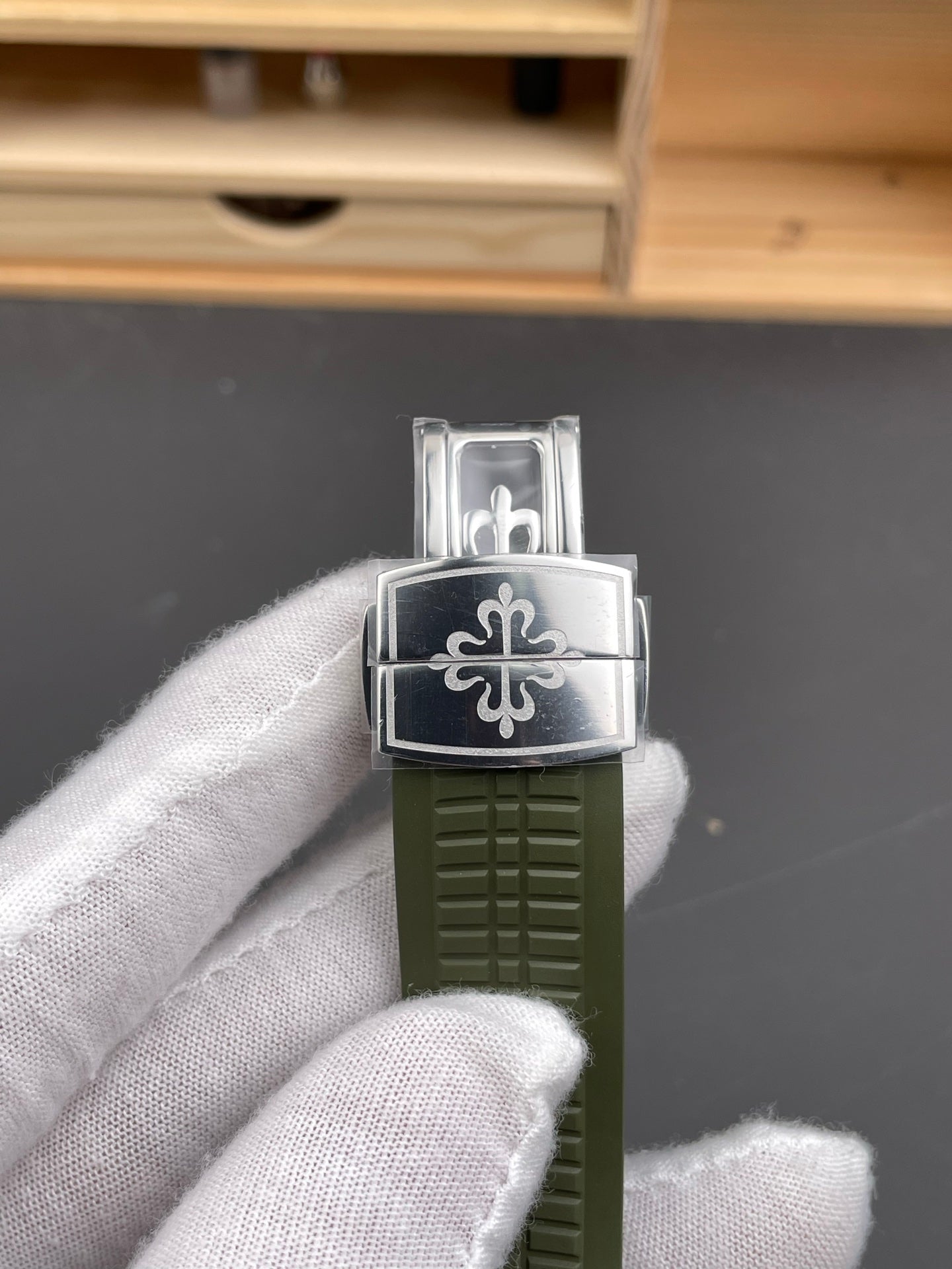 Patek Philippe Aquanaut Jumbo 5168G Khaki Green