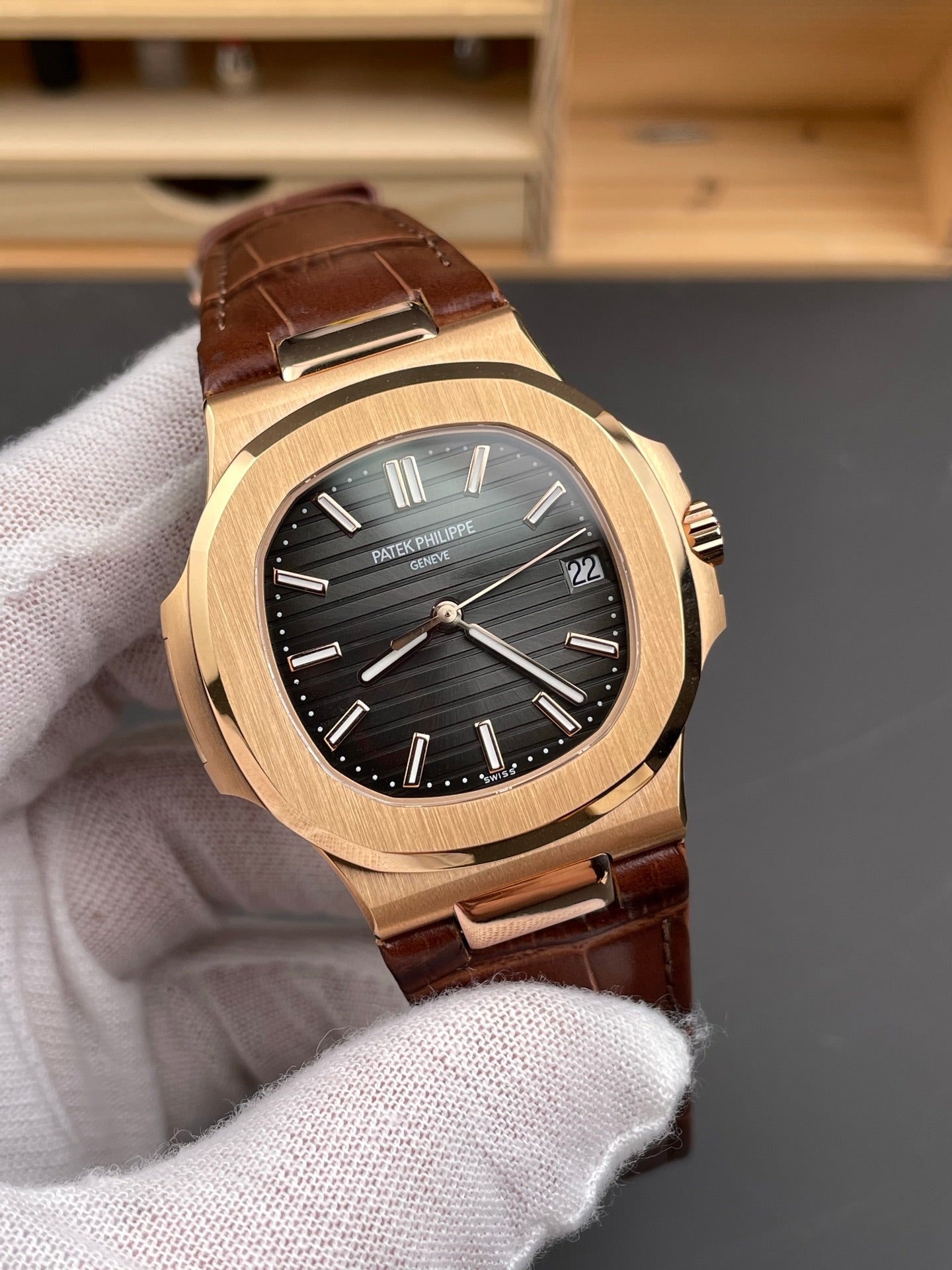 Patek Philippe Nautilus 5711R Rose Gold Chocolate Dial