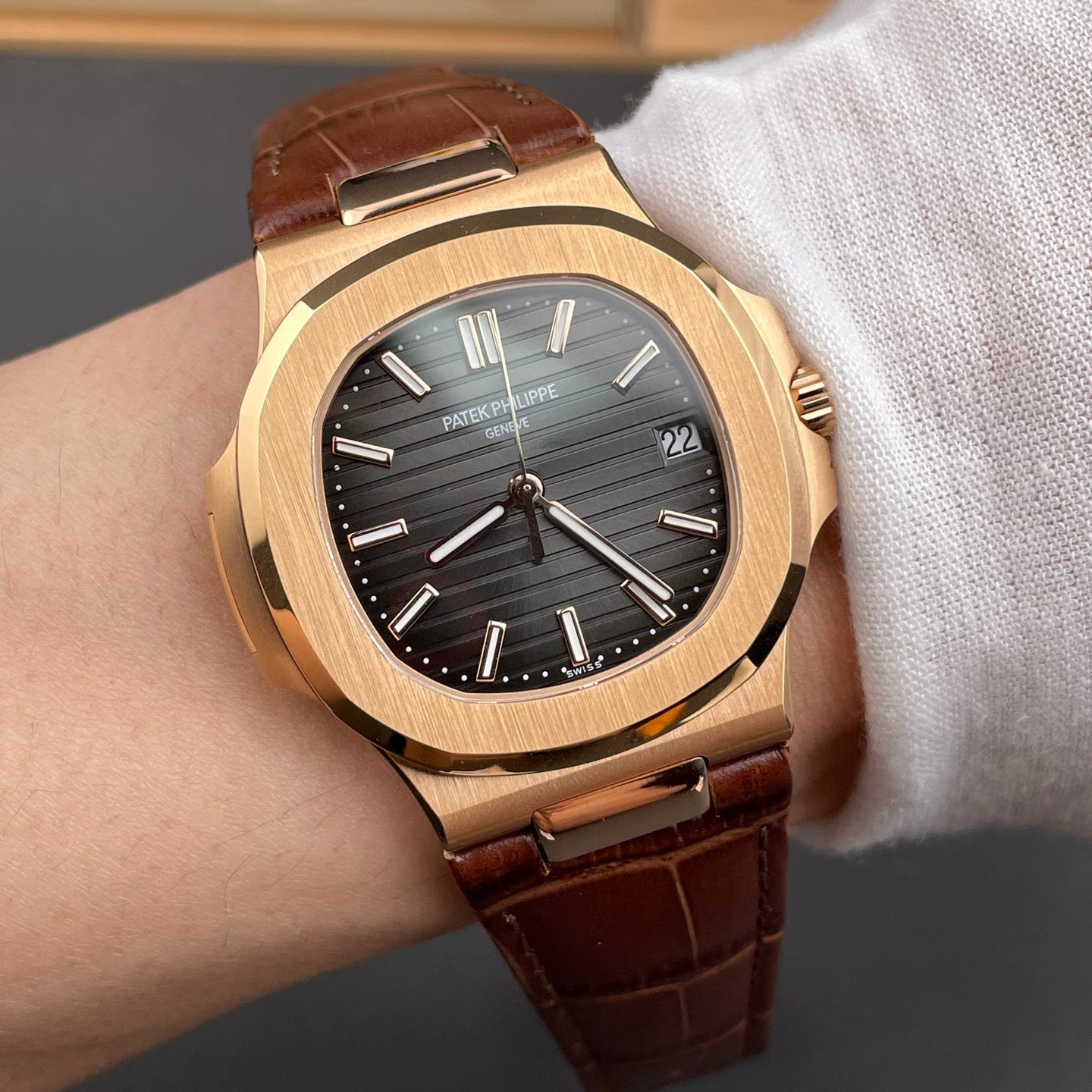 Patek Philippe Nautilus 5711R Rose Gold Chocolate Dial