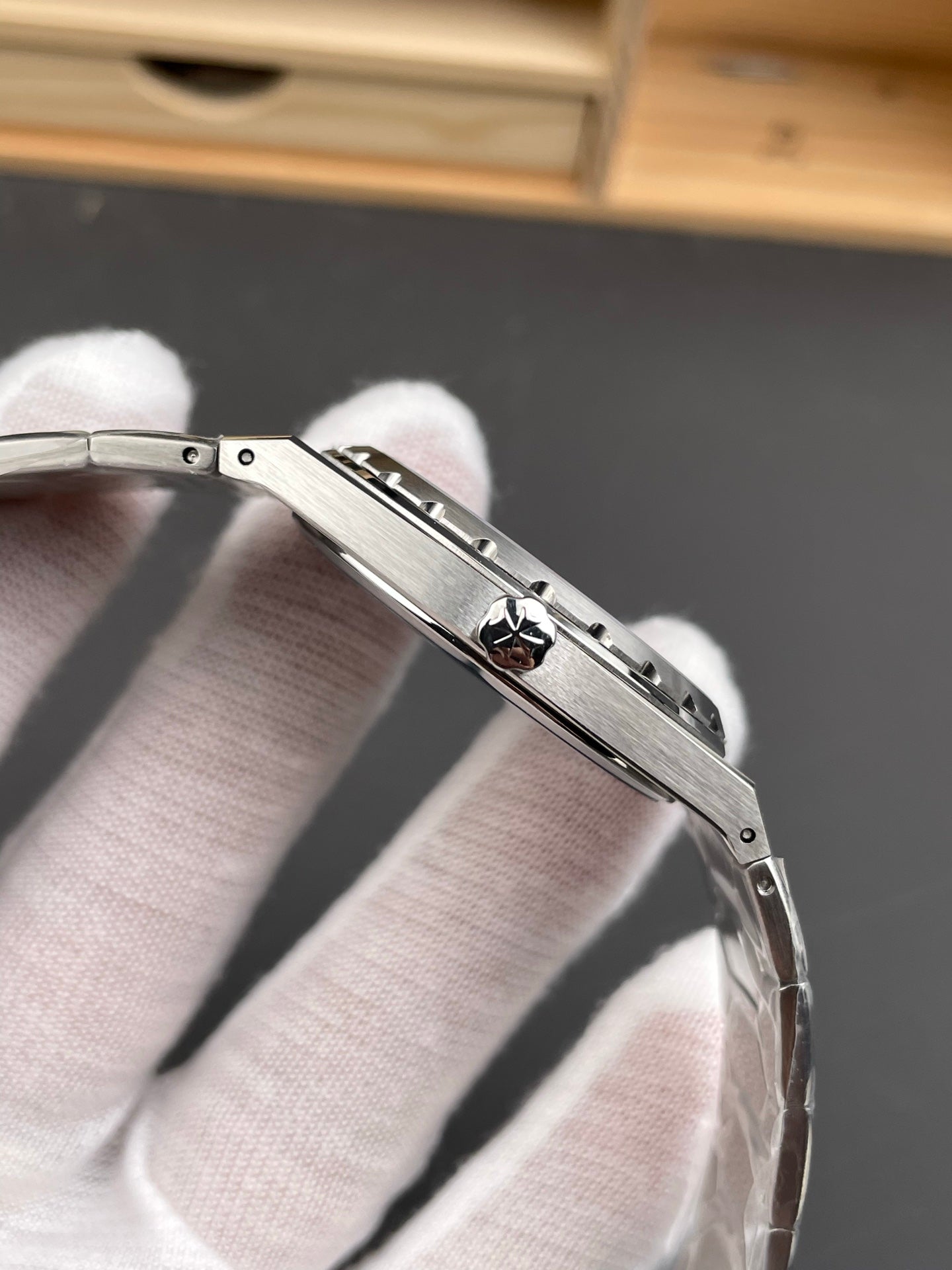 Vacheron Constantin Historiques 222 Stainless Steel Blue Dial Watch