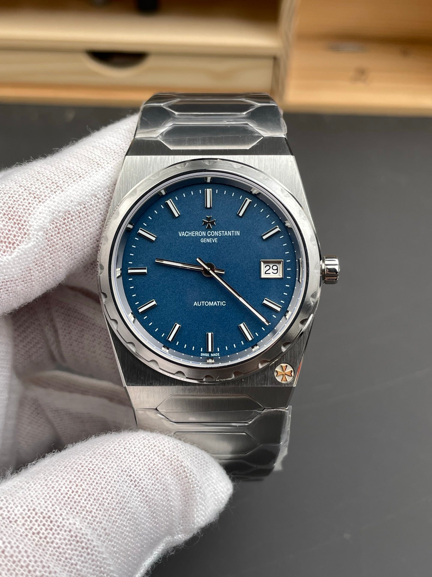 Vacheron Constantin Historiques 222 Stainless Steel Blue Dial Watch